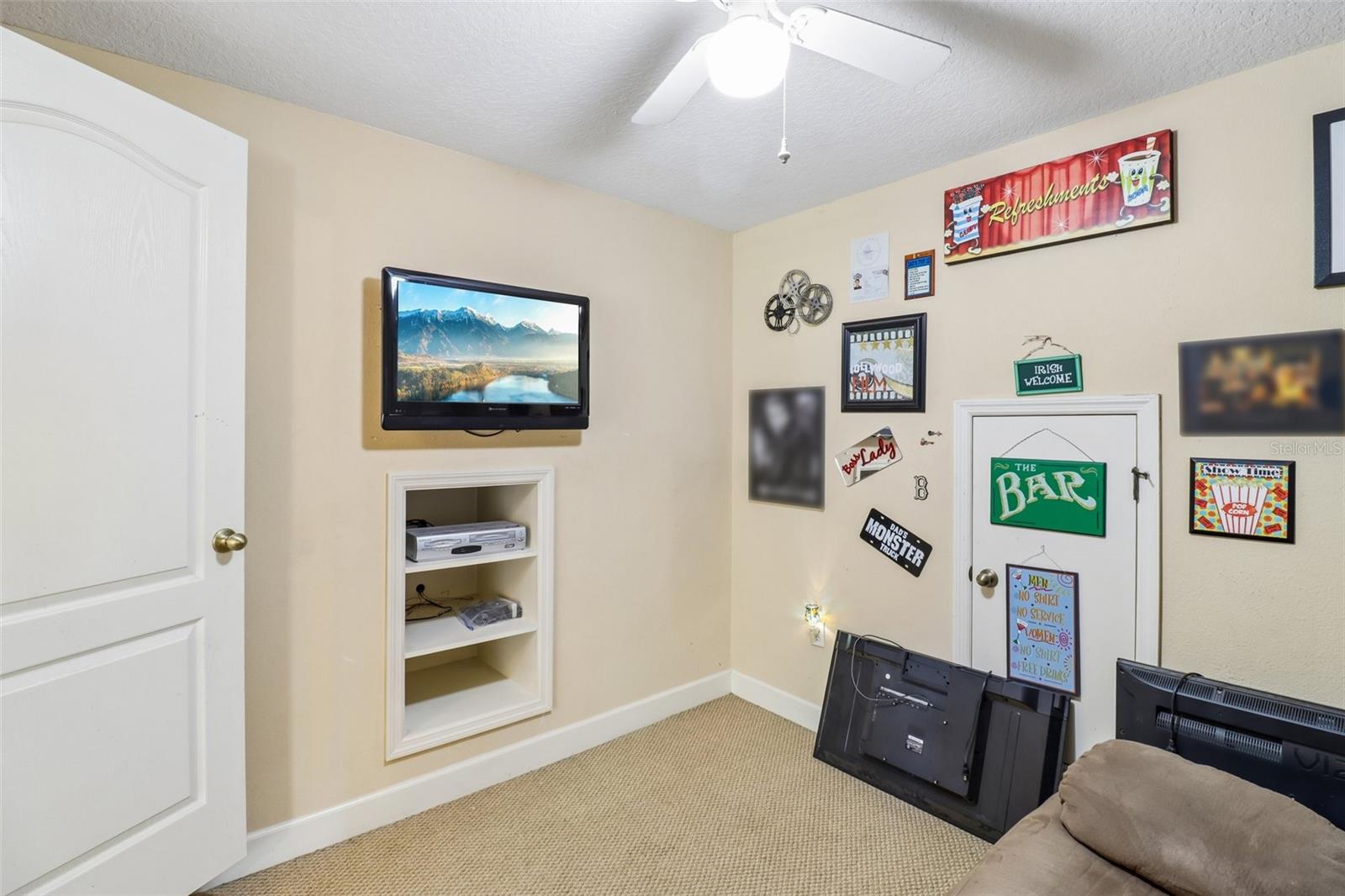 2947 Cedar Crest Dr Property Photo 29