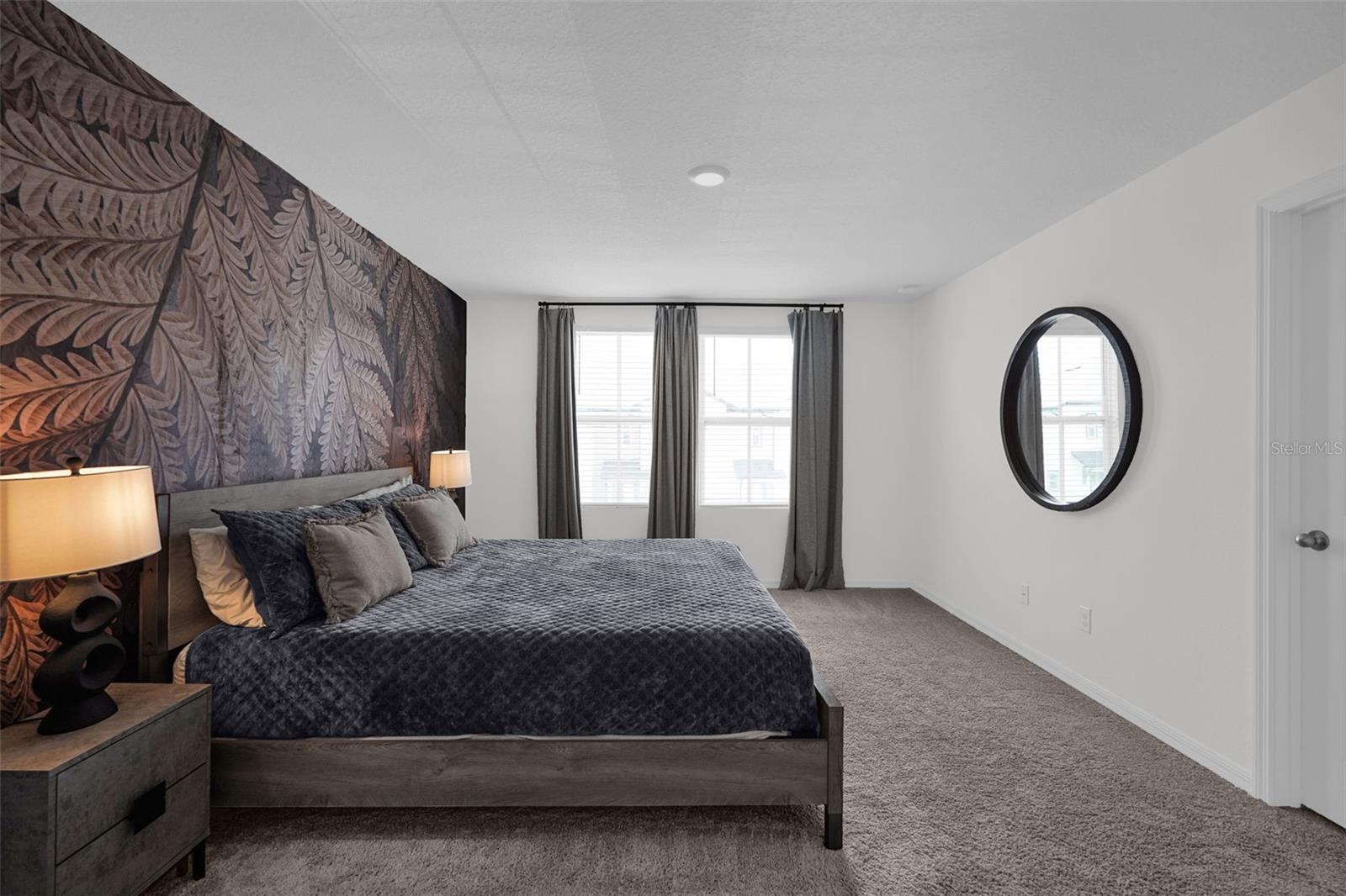 O6430348 Property Photo 26