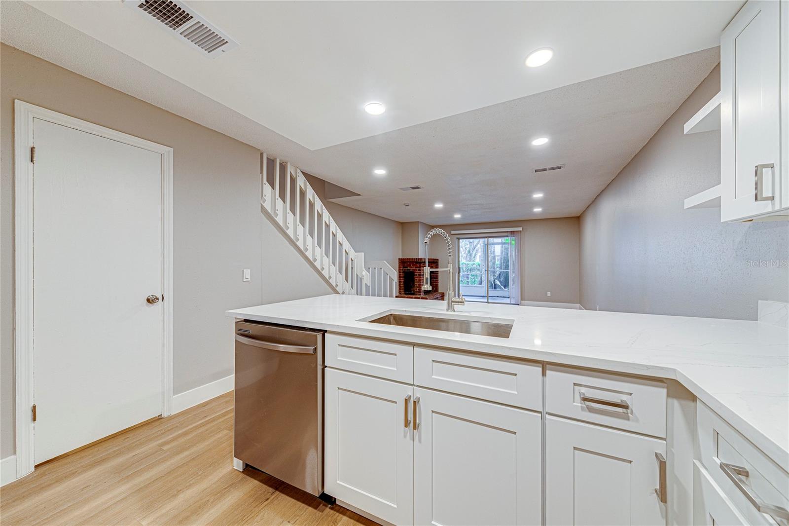 5210 Lazy Oaks Dr Property Photo 14