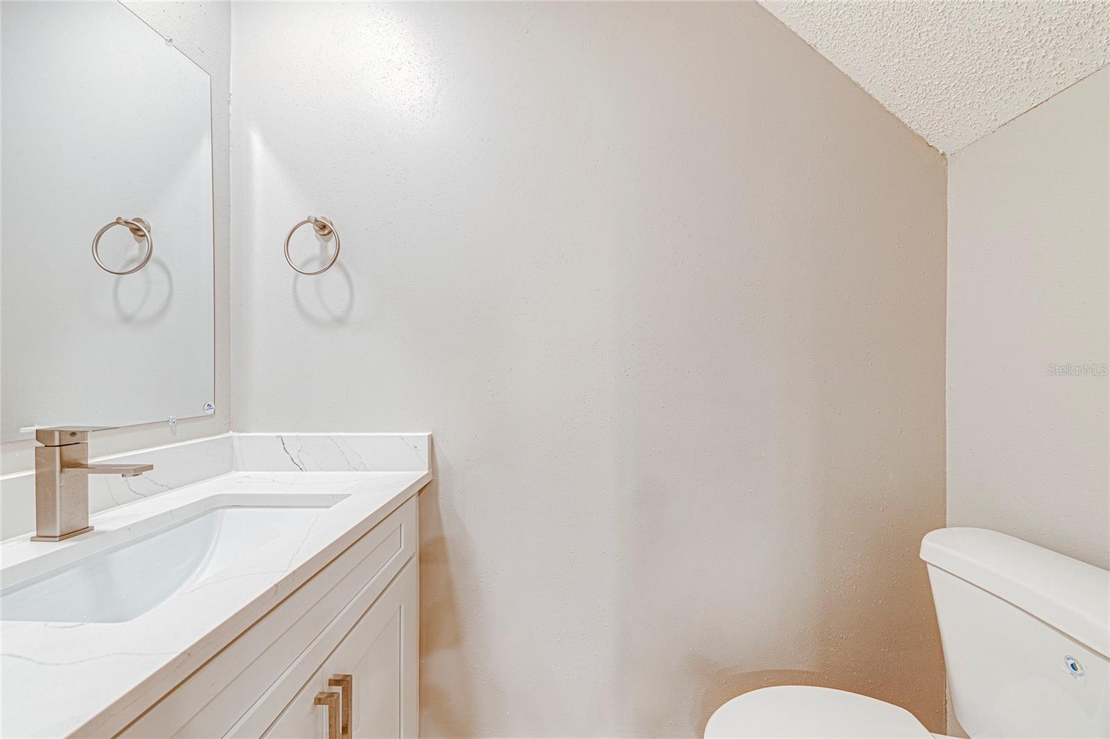 5210 Lazy Oaks Dr Property Photo 18
