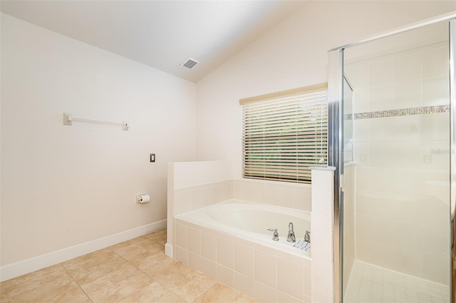 912 Whetstone Pl Property Photo 19