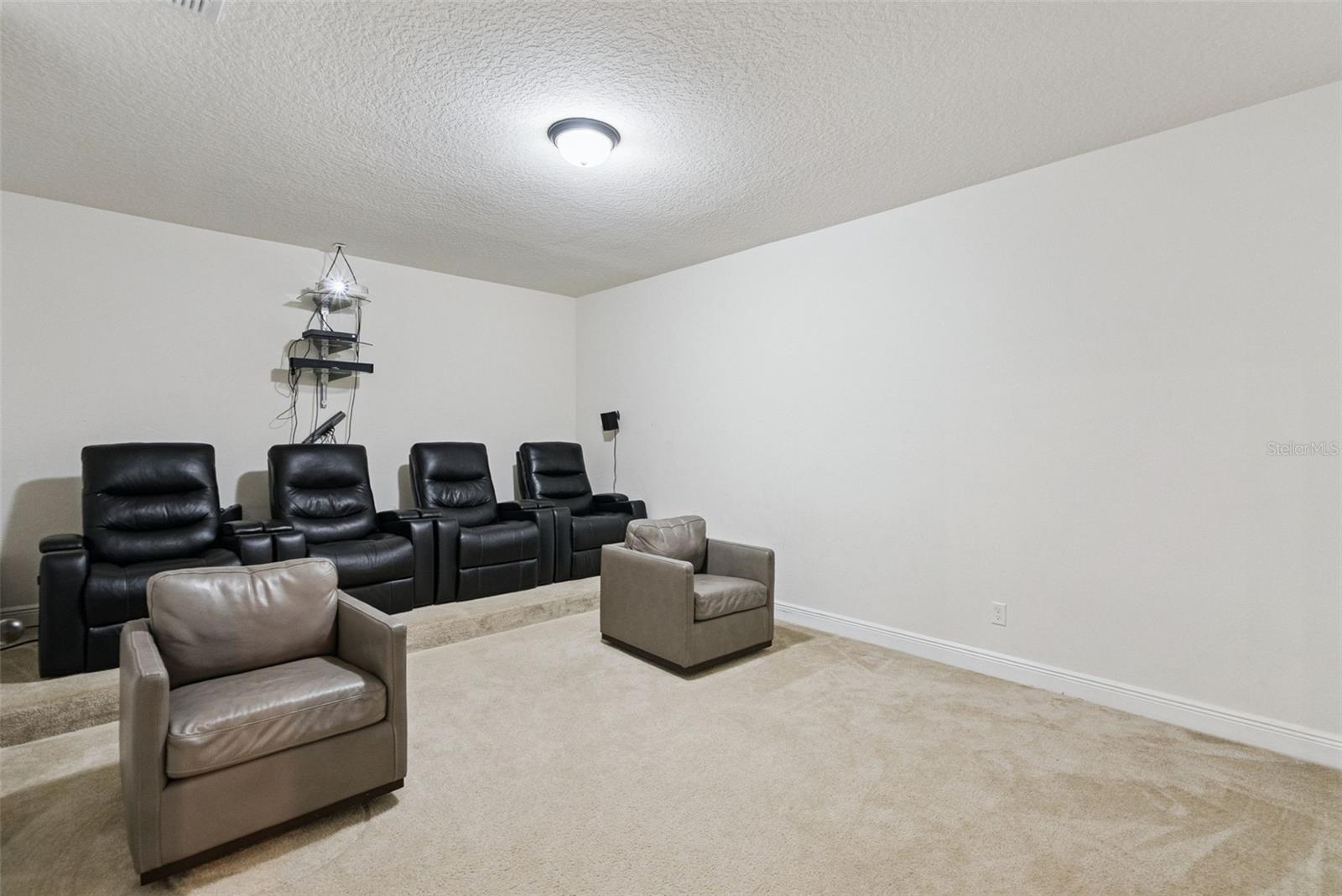 659 Red Haven Ln Property Photo 31