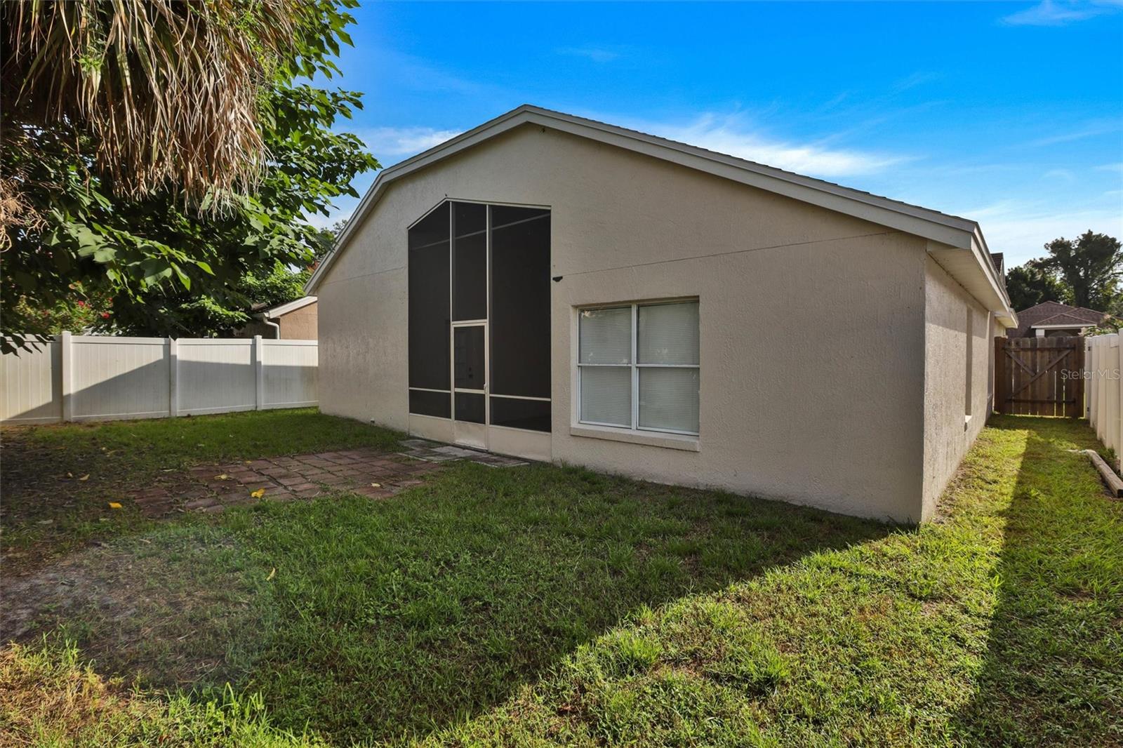 550 Brightview Dr Property Photo 4