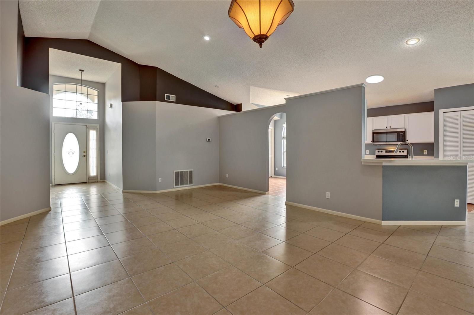 550 Brightview Dr Property Photo 10