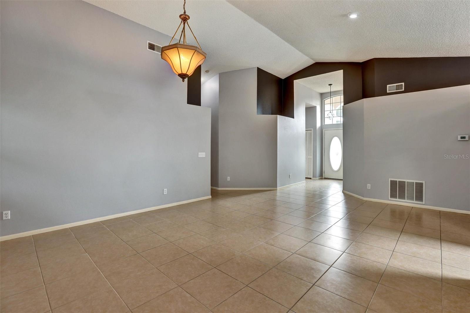550 Brightview Dr Property Photo 18