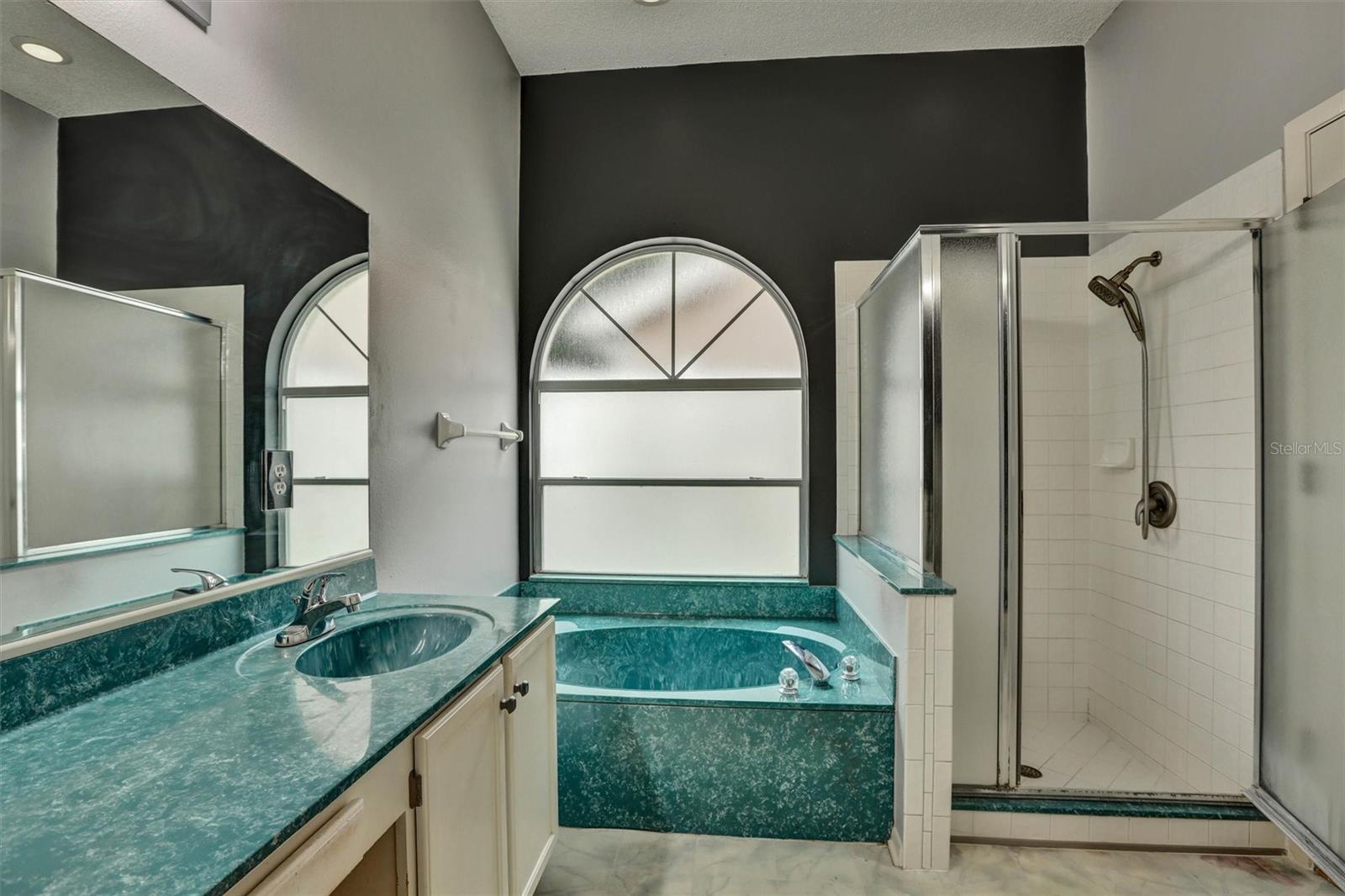 550 Brightview Dr Property Photo 31