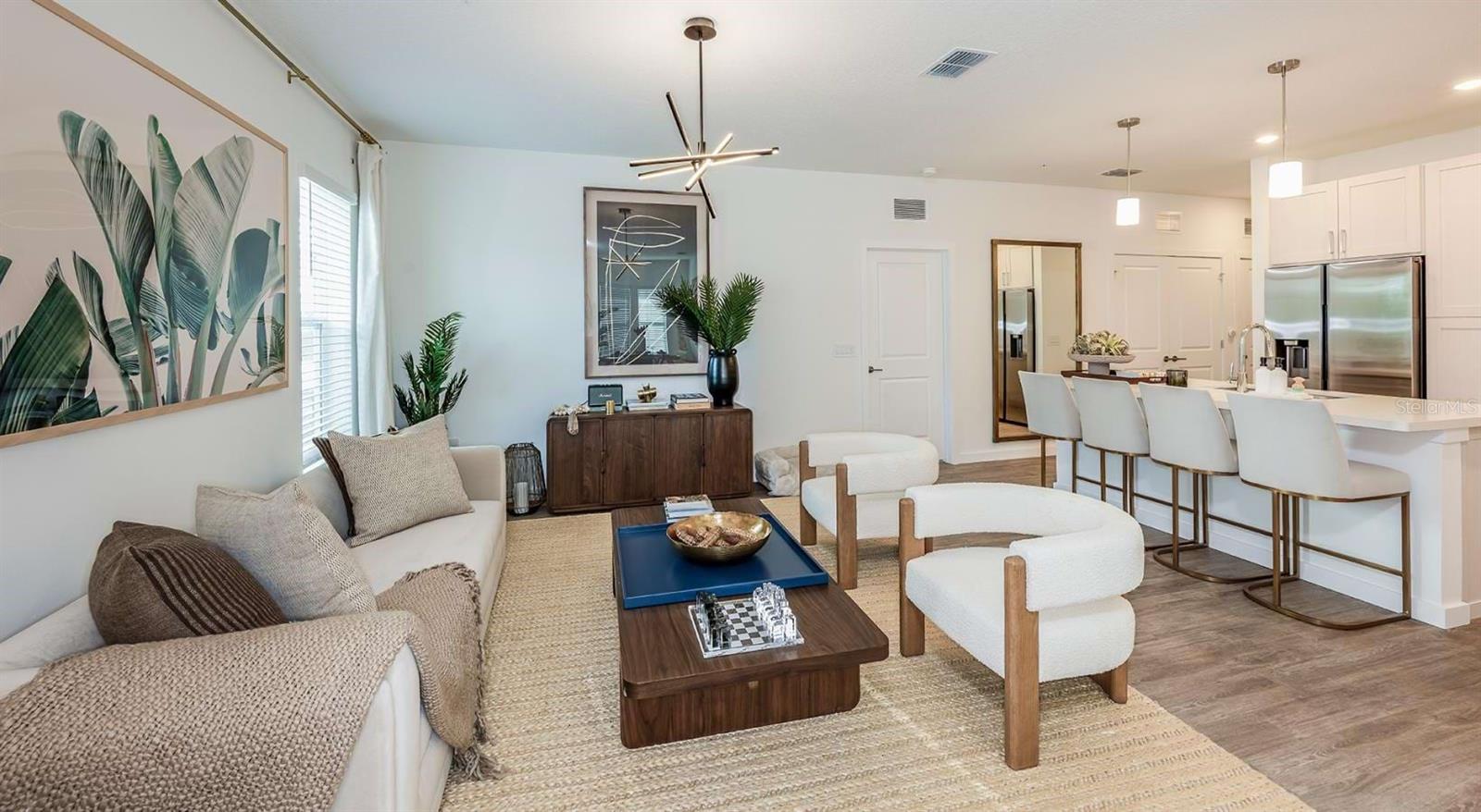 O6430398 Property Photo 4