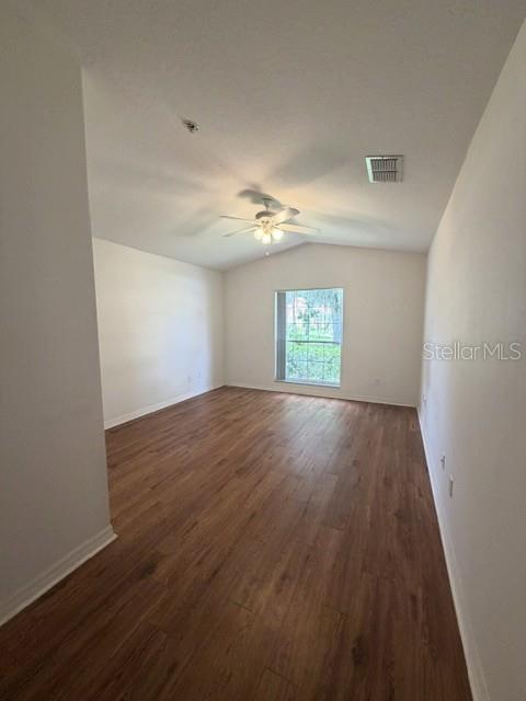 635 Nighthawk Cir Property Photo 16