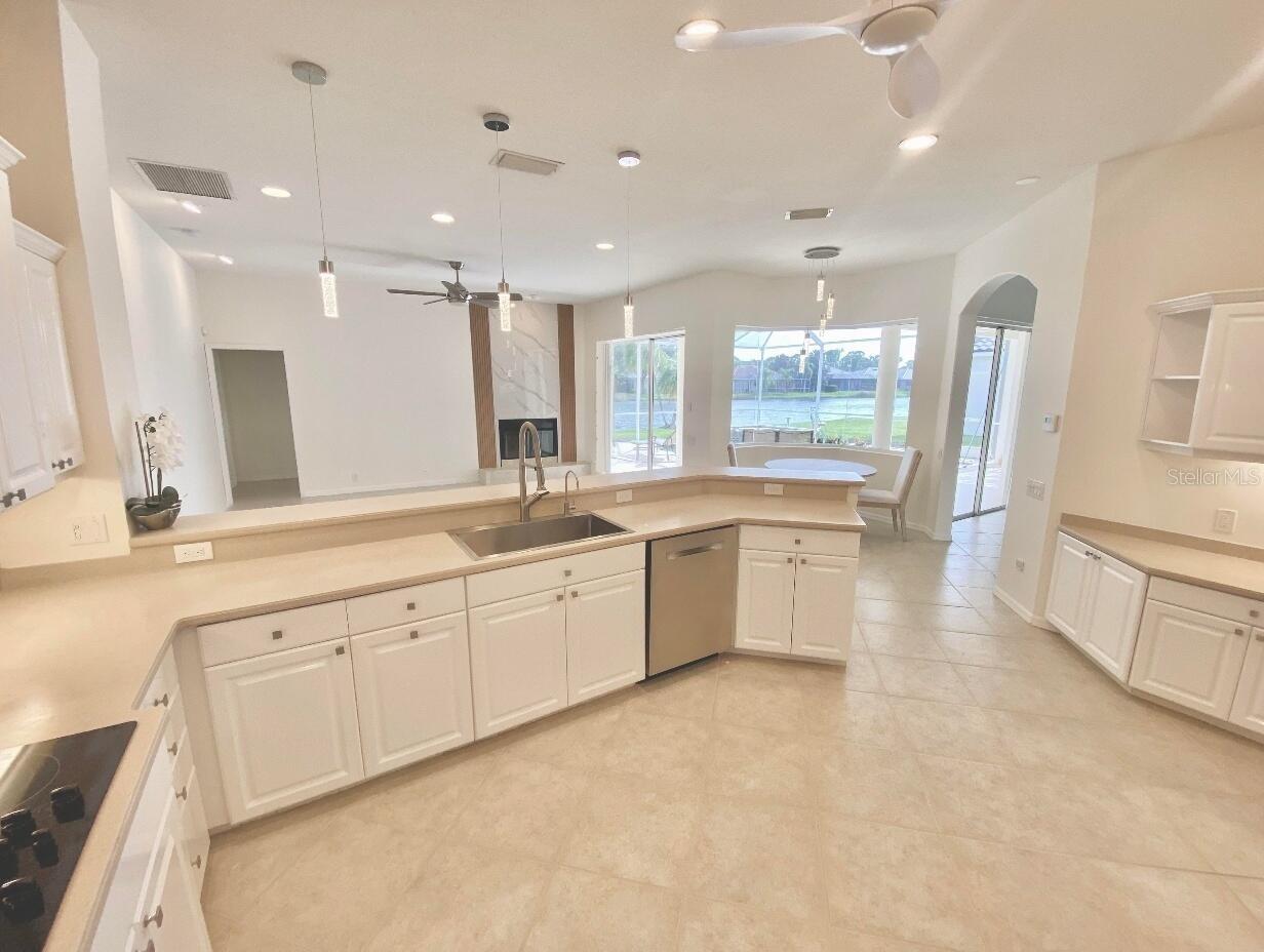 7468 Roxye Ln Property Photo 22
