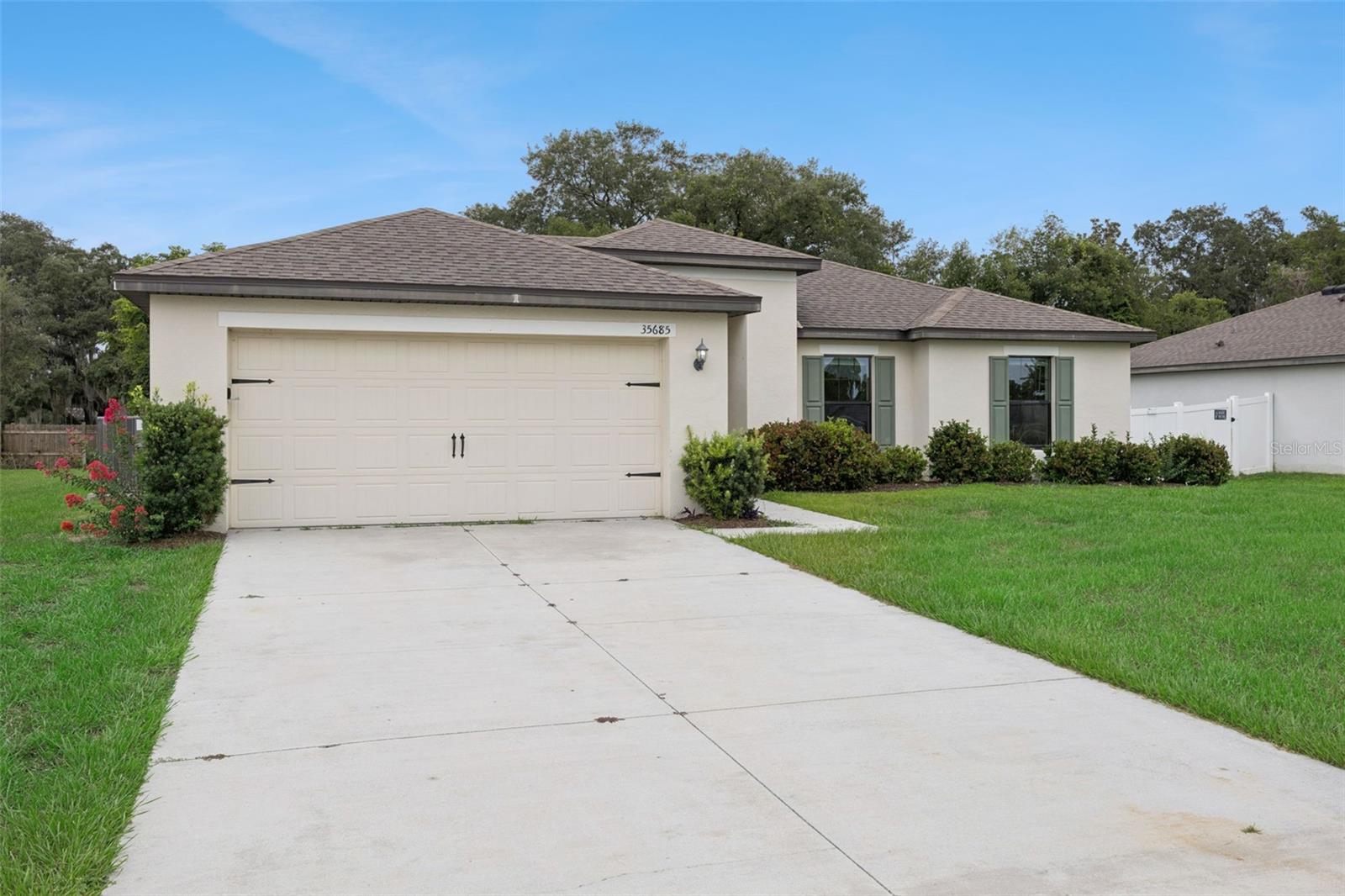 35685 Rose Moss Ave Property Photo 2