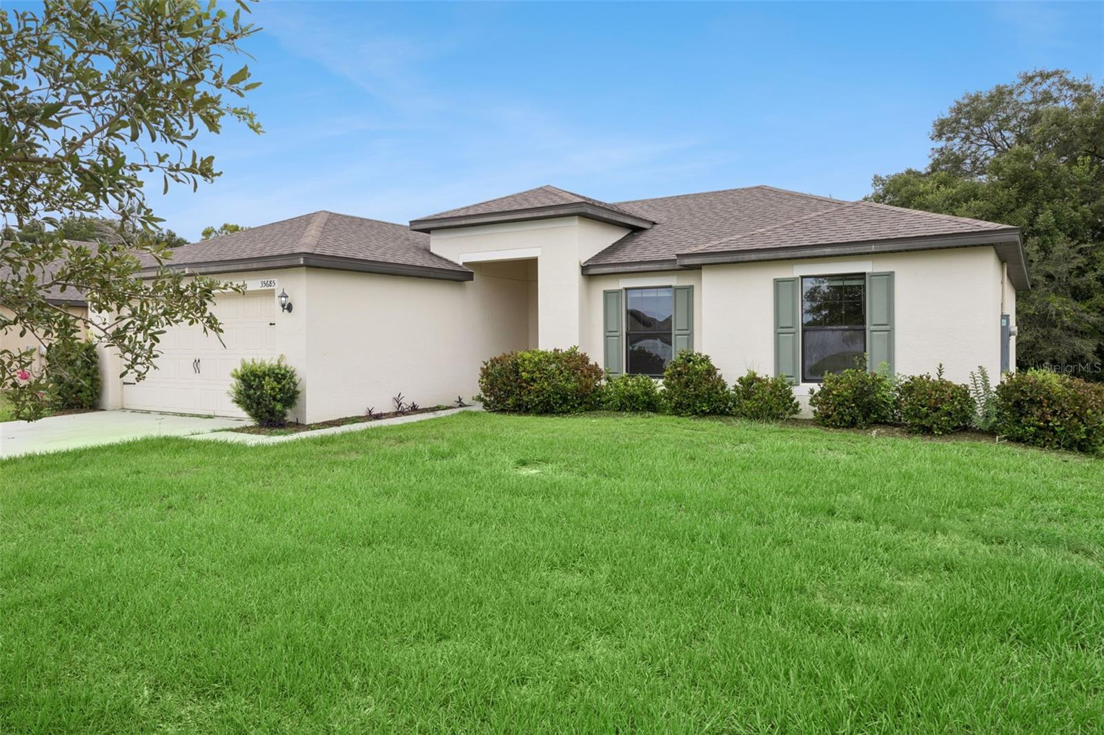 35685 Rose Moss Ave Property Photo 3