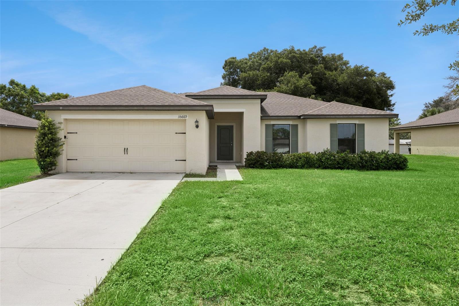 35669 Rose Moss Ave Property Photo 2