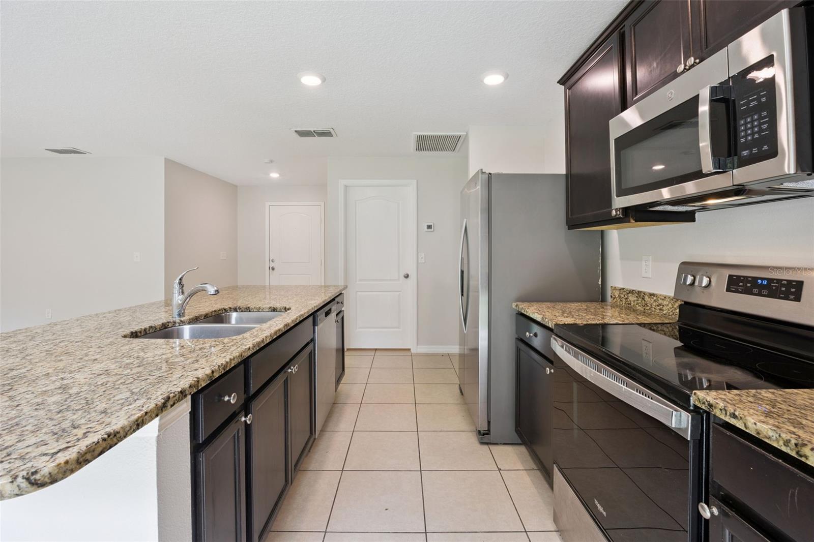 35669 Rose Moss Ave Property Photo 10