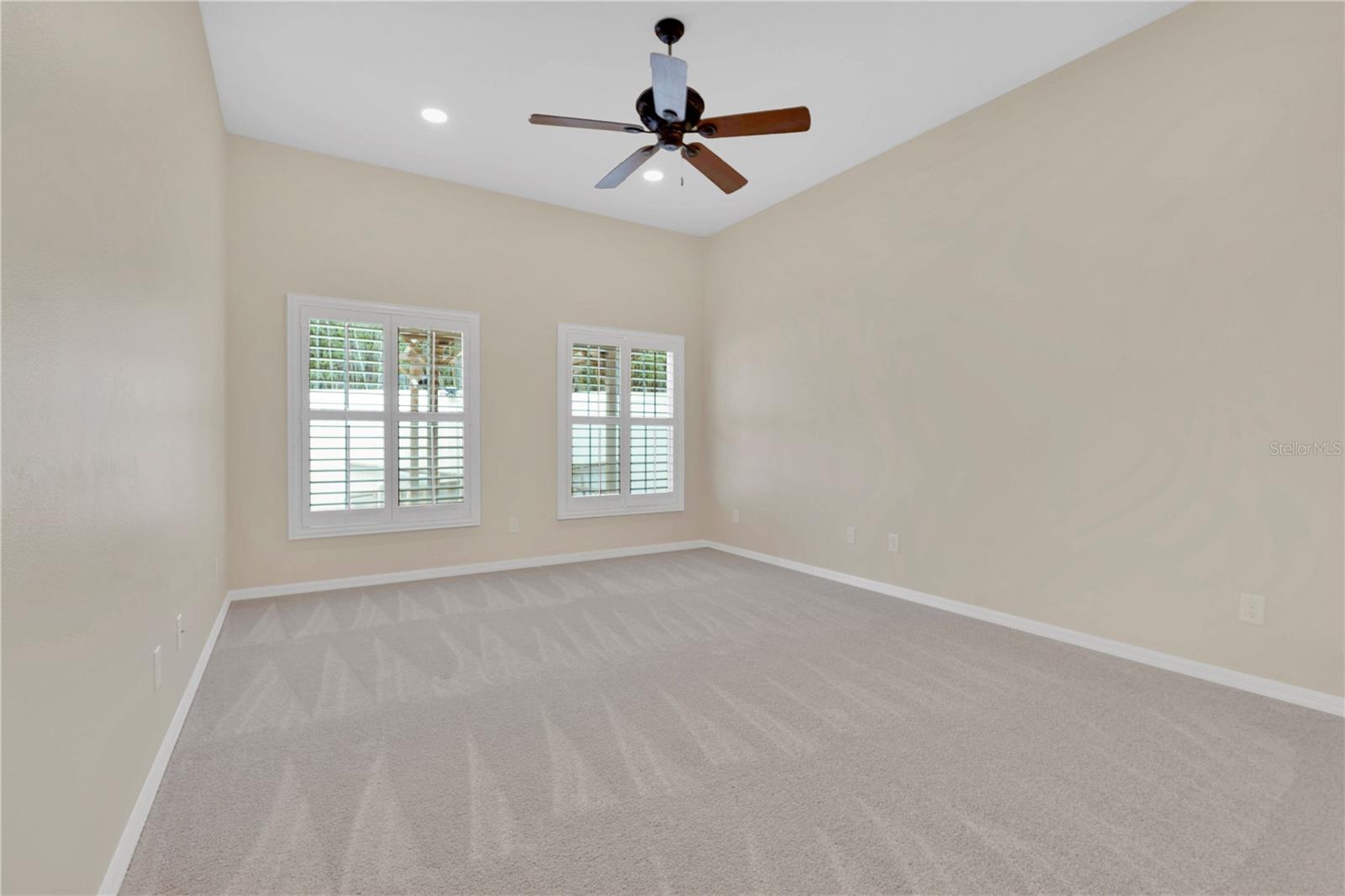 1889 Berkeley Ct Property Photo 13