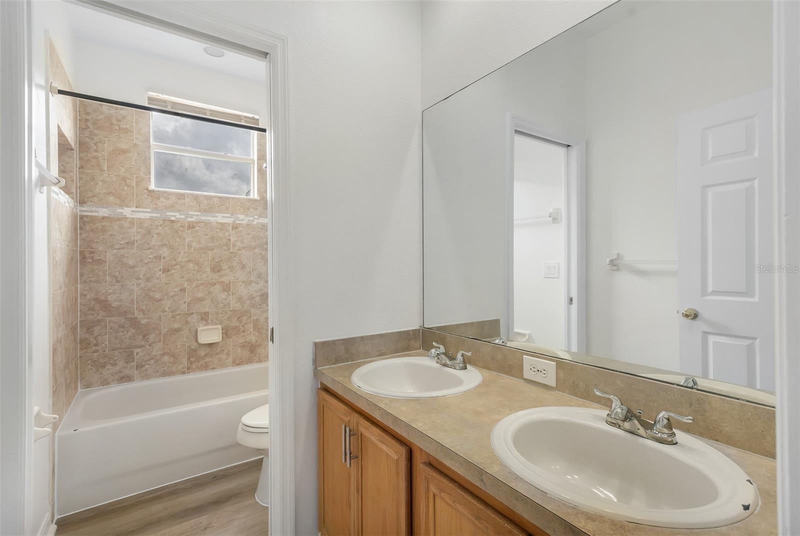 1720 Bear Bay Cv Property Photo 23