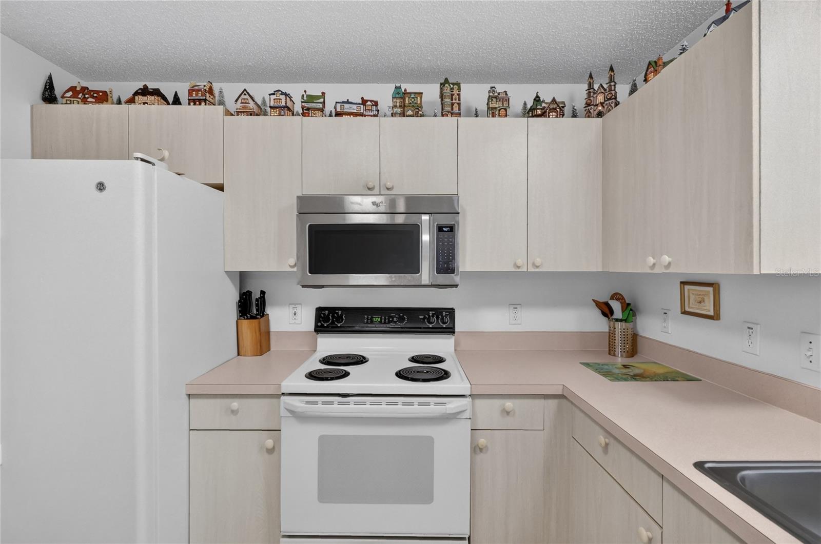 1630 Tampico Pl Property Photo 25