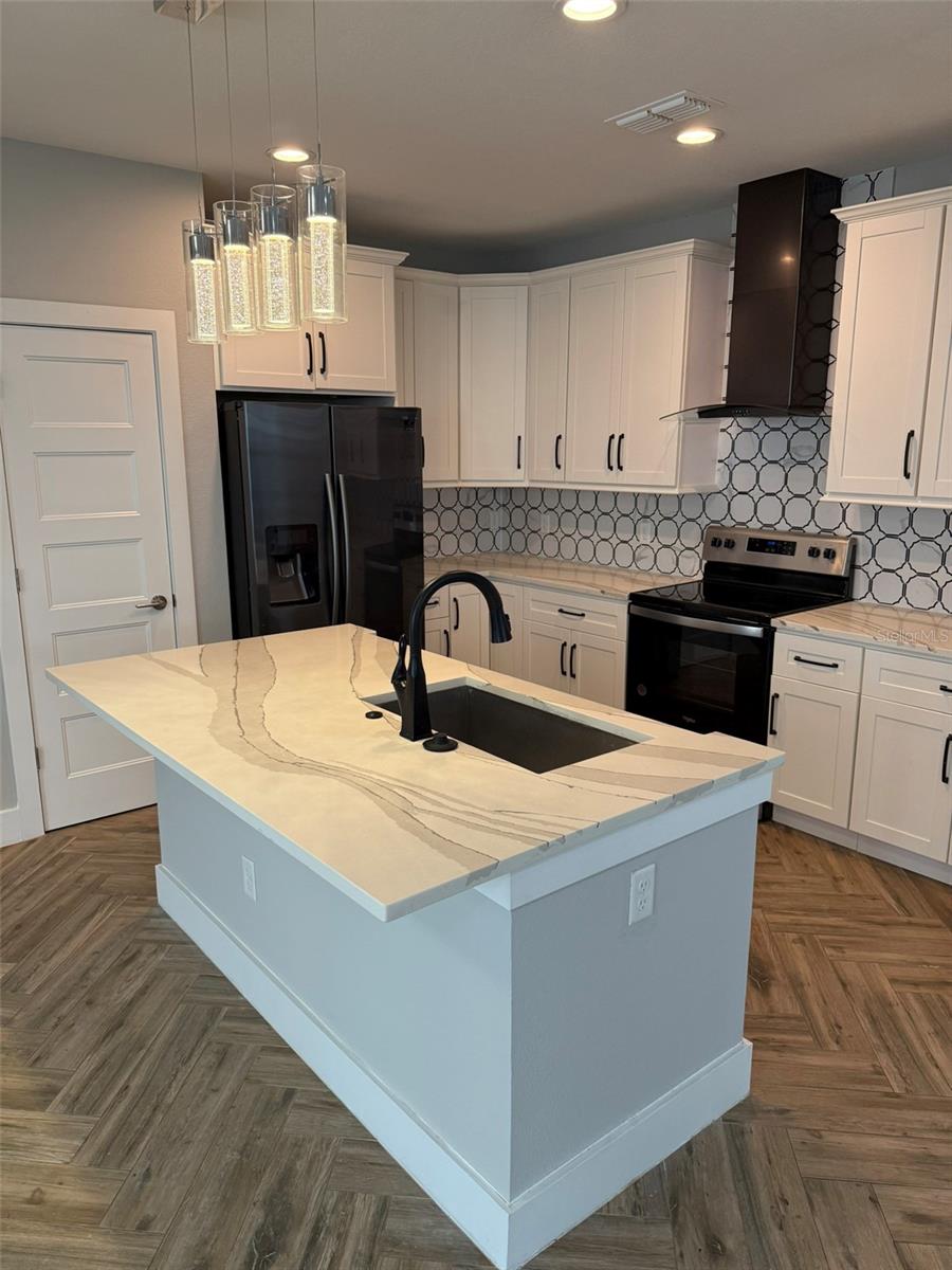 521 Peachtree Rd Property Photo 6