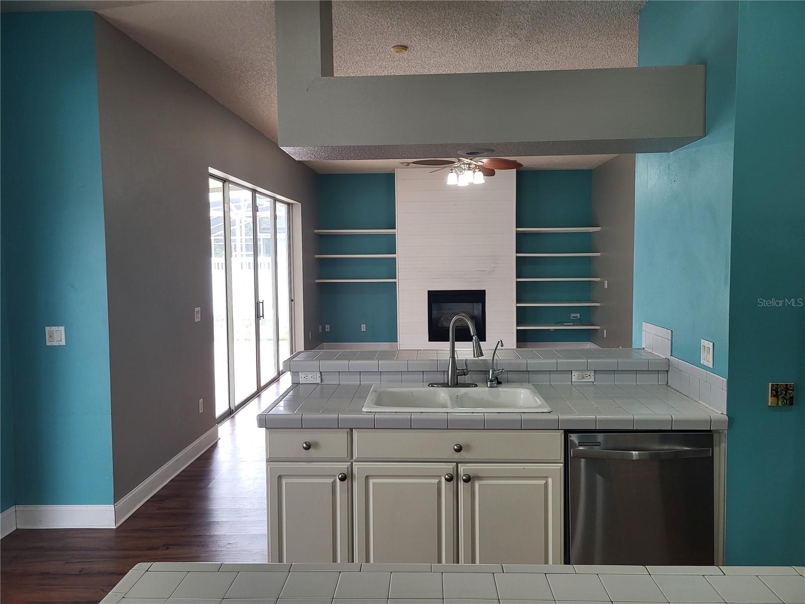 1188 Foxforrest Cir Property Photo 4