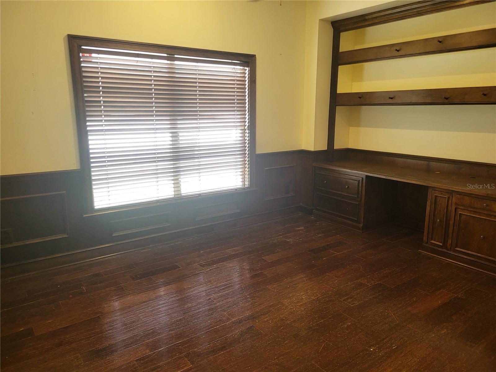 1188 Foxforrest Cir Property Photo 8
