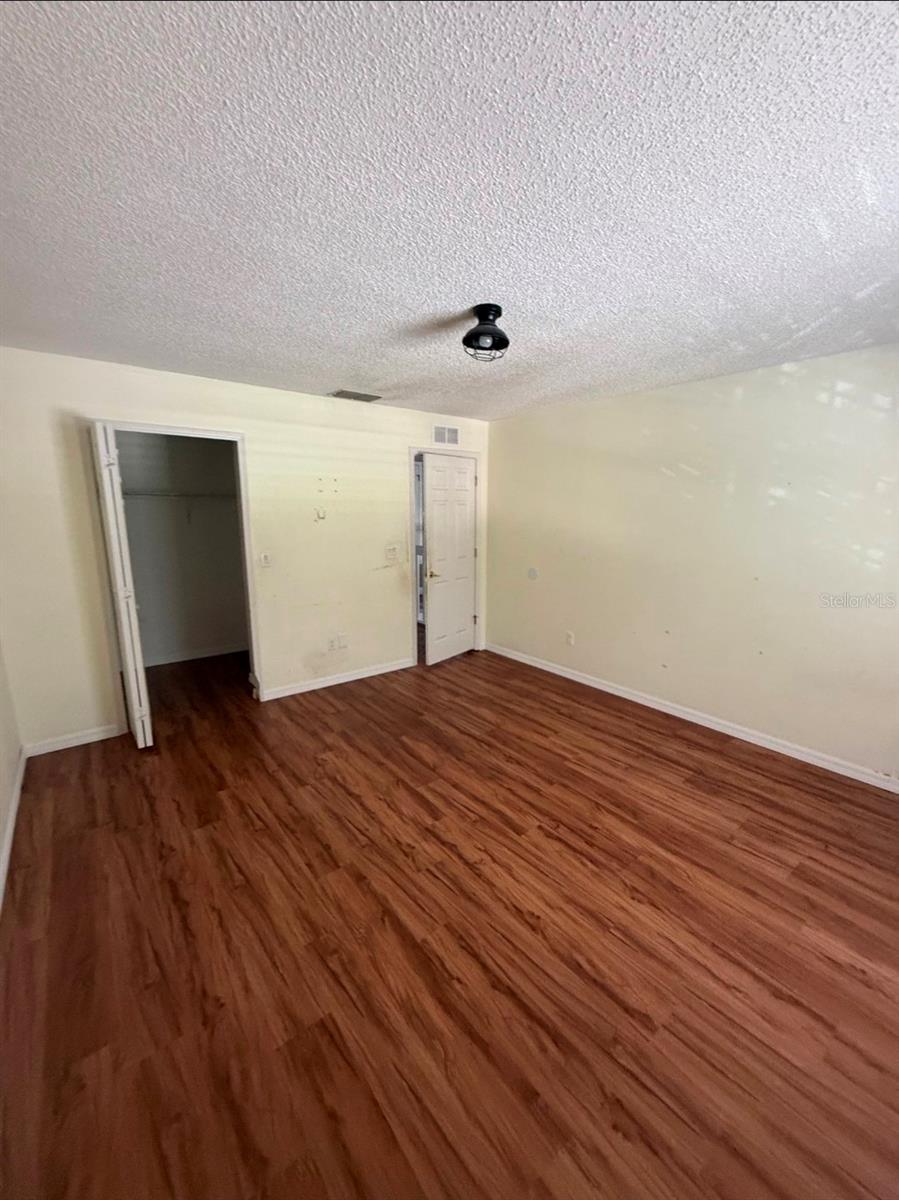 1188 Foxforrest Cir Property Photo 12