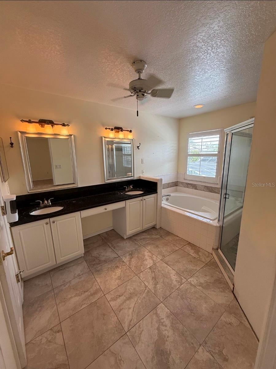1188 Foxforrest Cir Property Photo 16