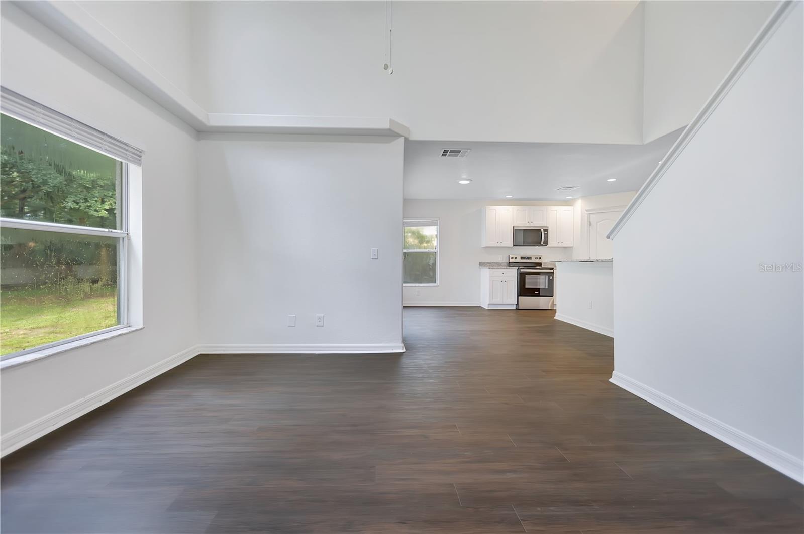 7415 Oxford Garden Cir Property Photo 3