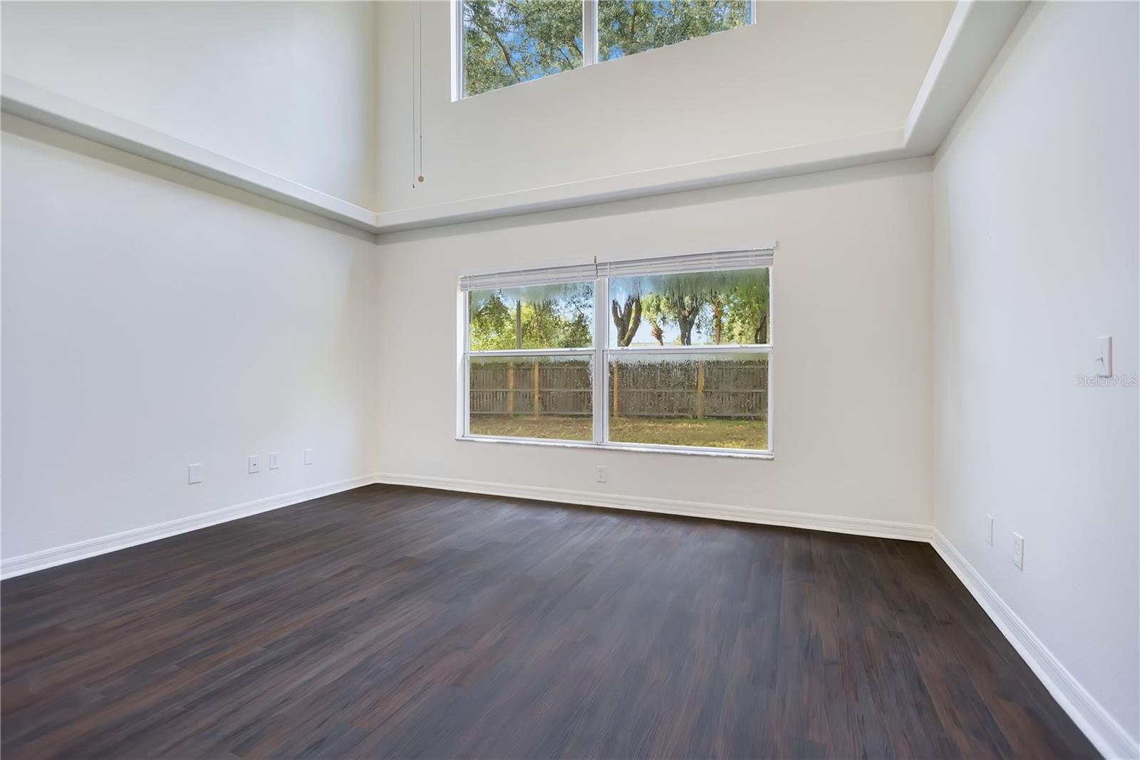 7415 Oxford Garden Cir Property Photo 4