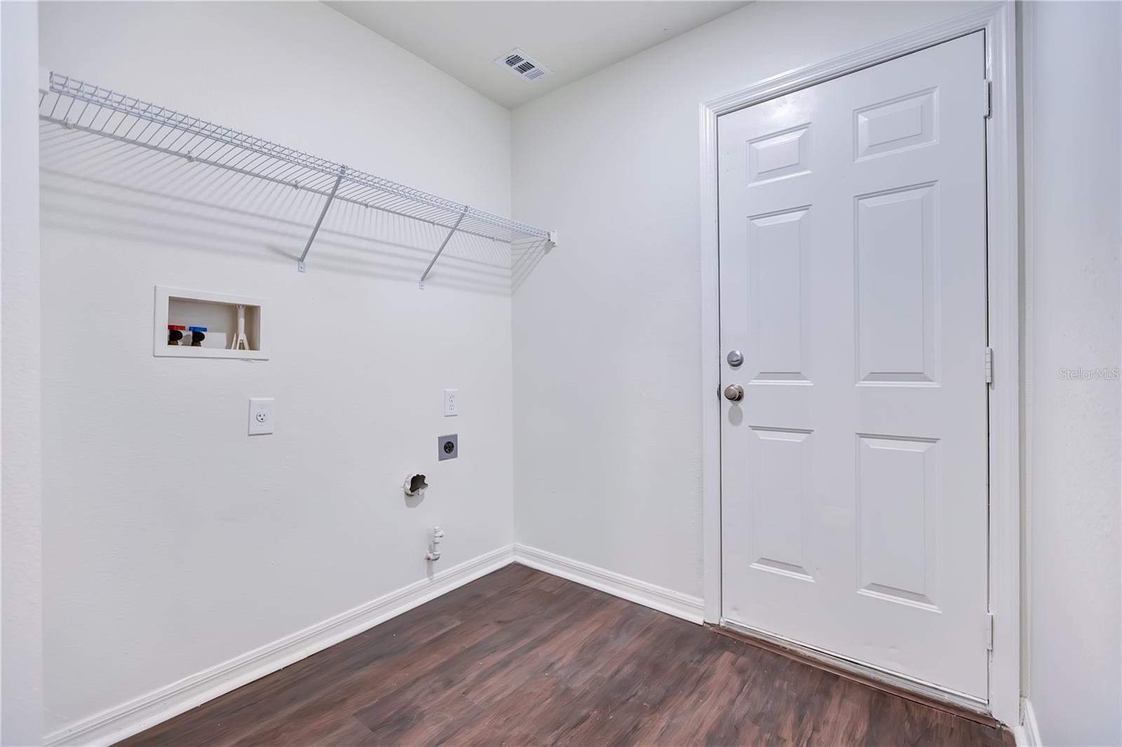 7415 Oxford Garden Cir Property Photo 31