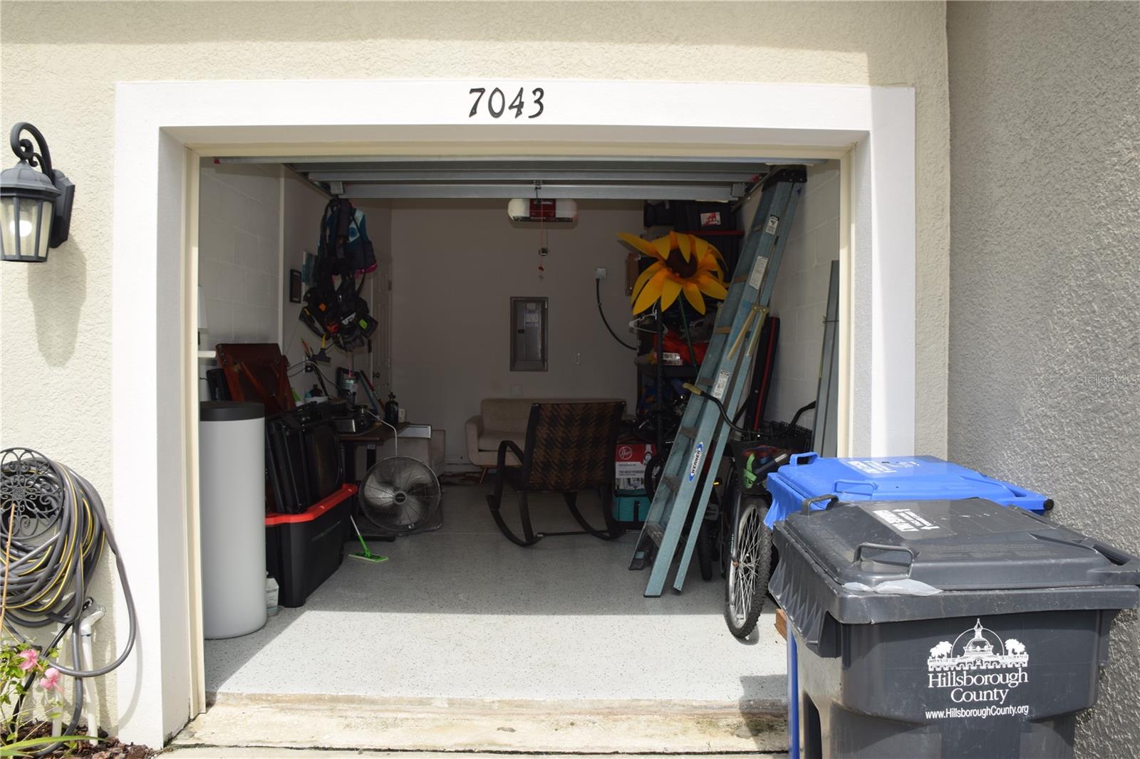 7043 Summer Holly Pl Property Photo 3