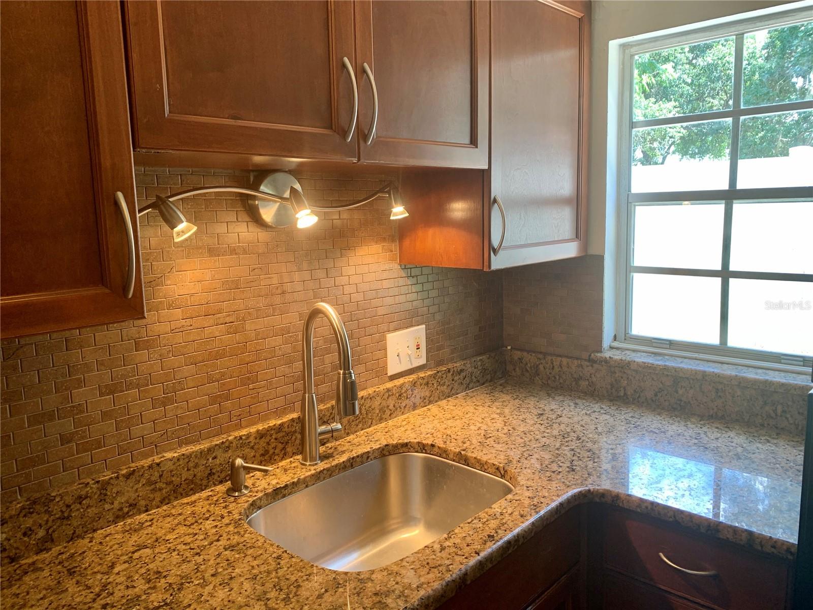 525 Conway Rd #9 Property Photo 4