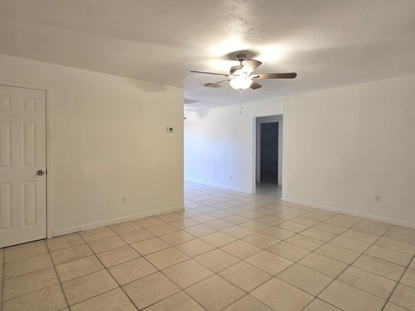 1537 Mango Tree Dr Property Photo 4