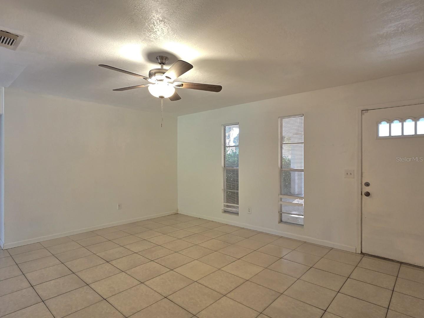 1537 Mango Tree Dr Property Photo 5