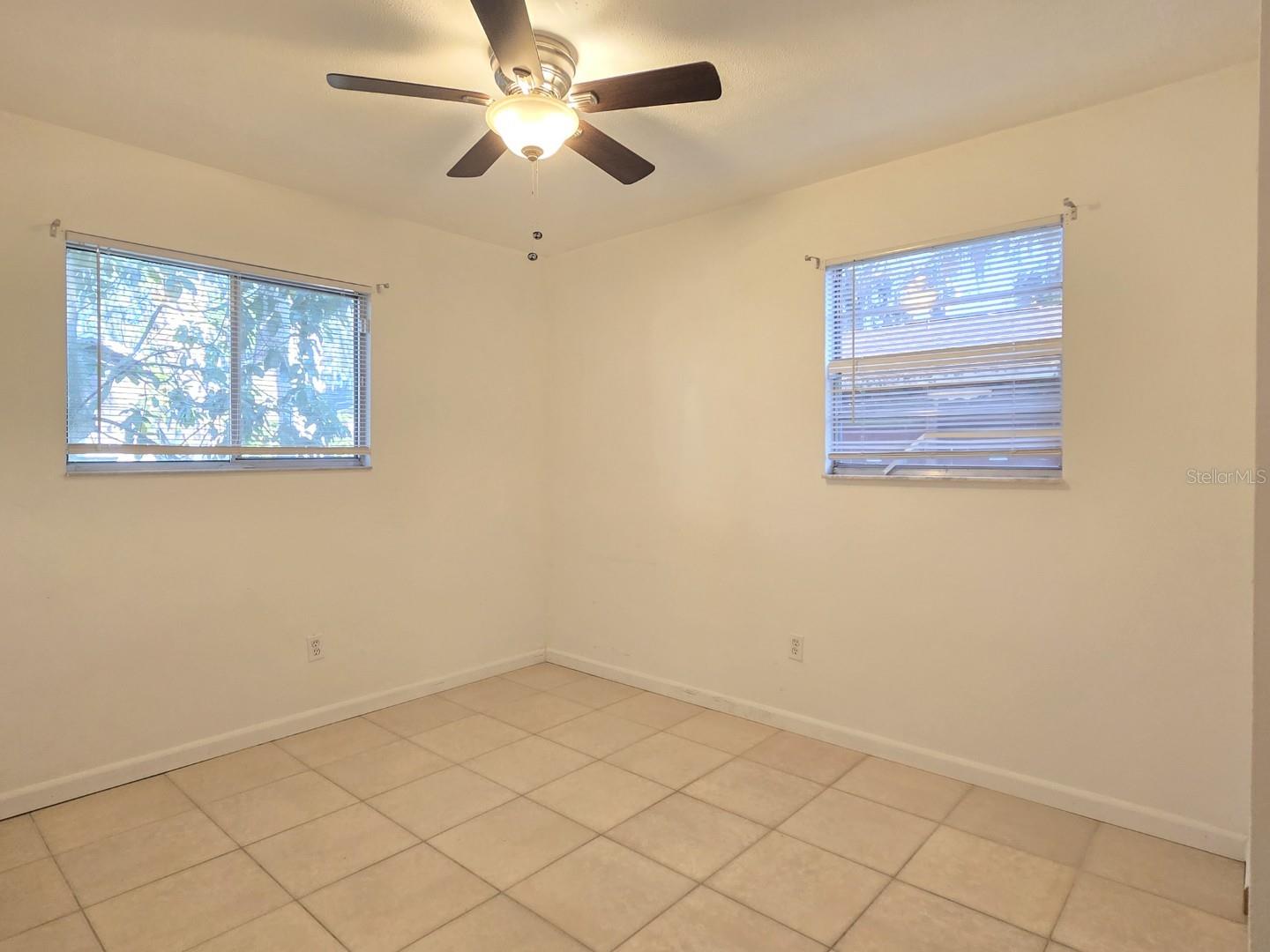 1537 Mango Tree Dr Property Photo 12
