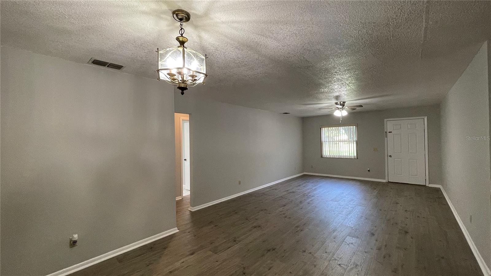 253 W Lake Ina Dr Property Photo 3