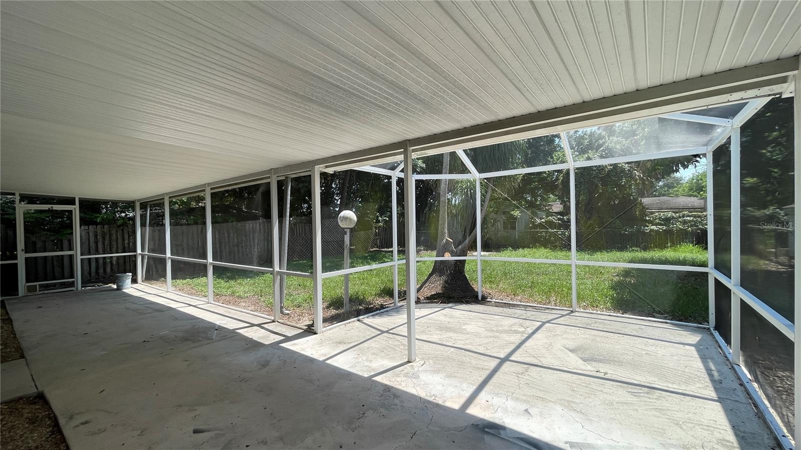 253 W Lake Ina Dr Property Photo 22