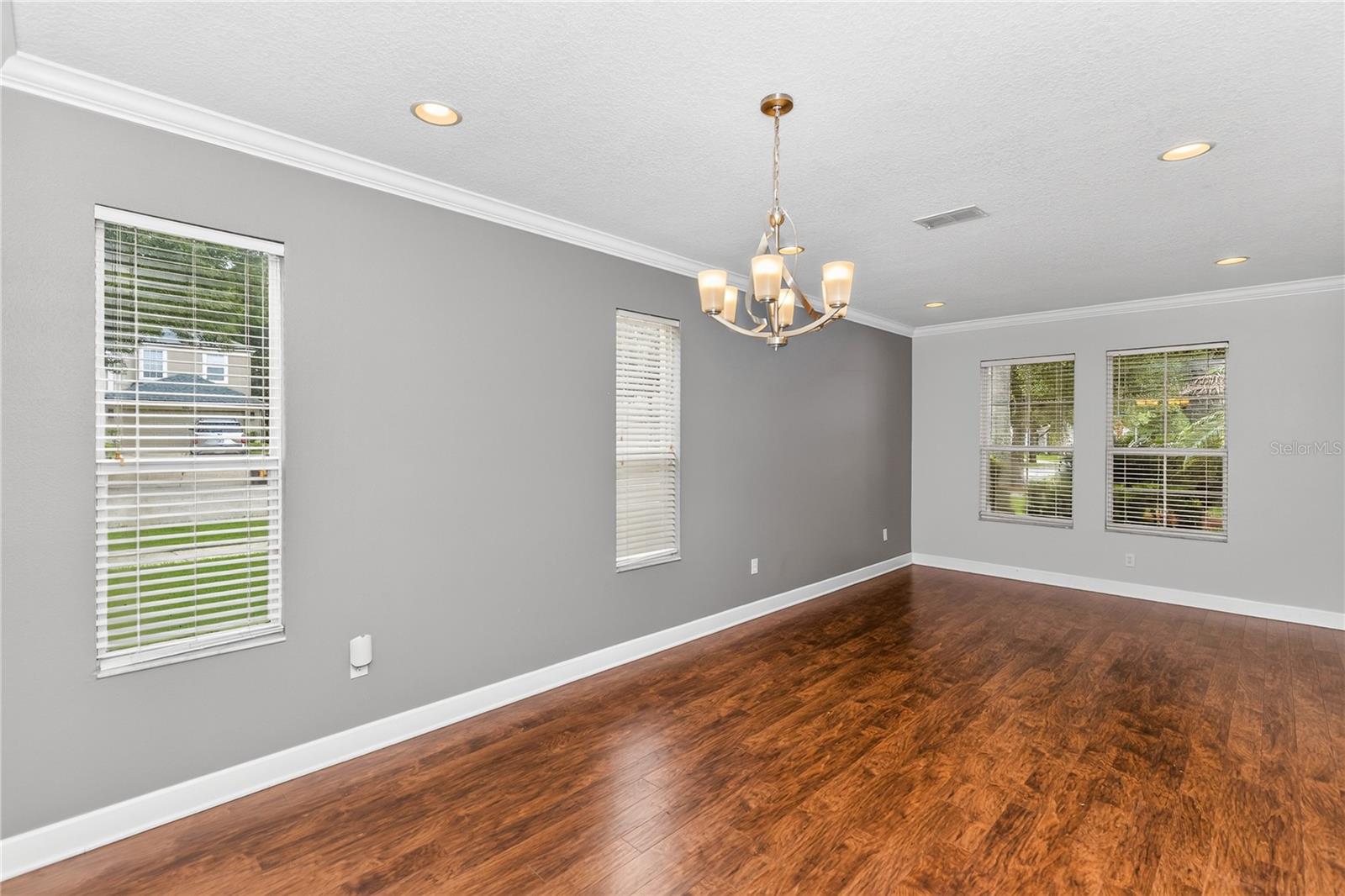 5890 Ansley Way Property Photo 8