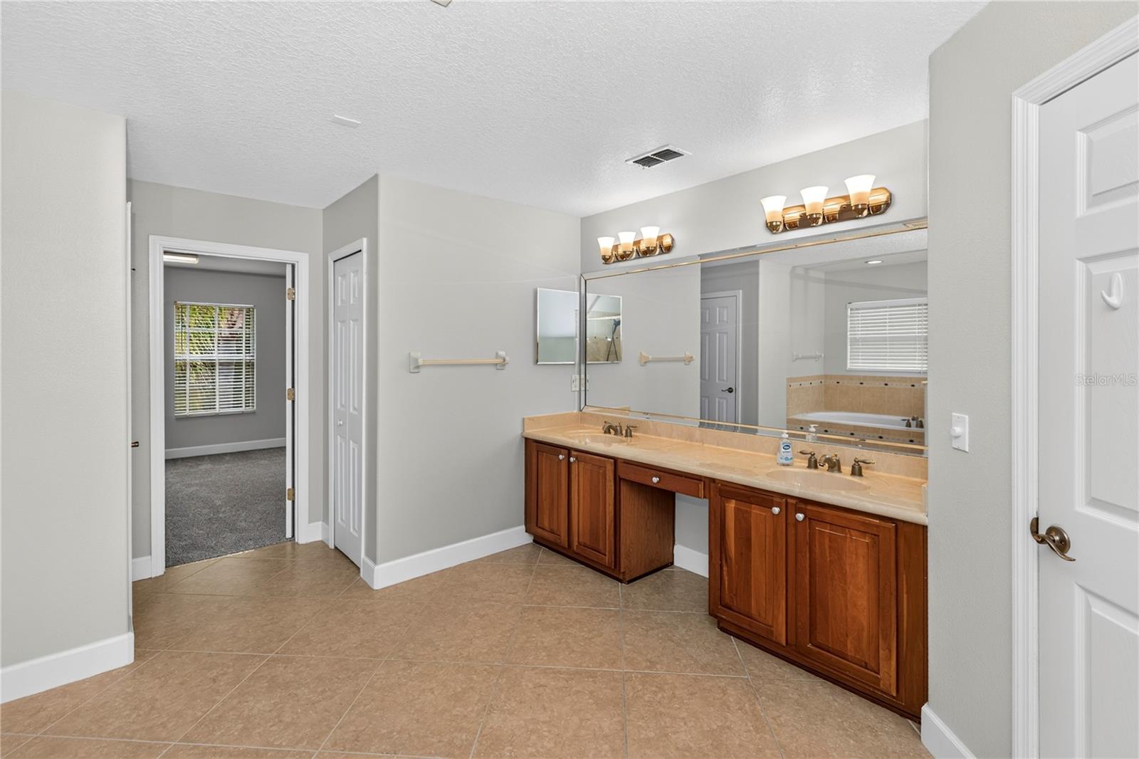5890 Ansley Way Property Photo 29