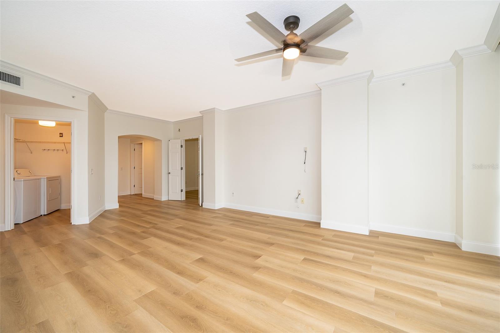322 E Central Blvd #1602 Property Photo 7