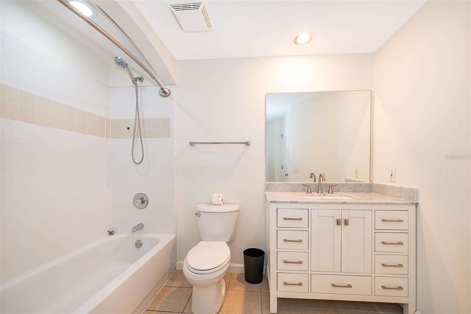 322 E Central Blvd #1602 Property Photo 19