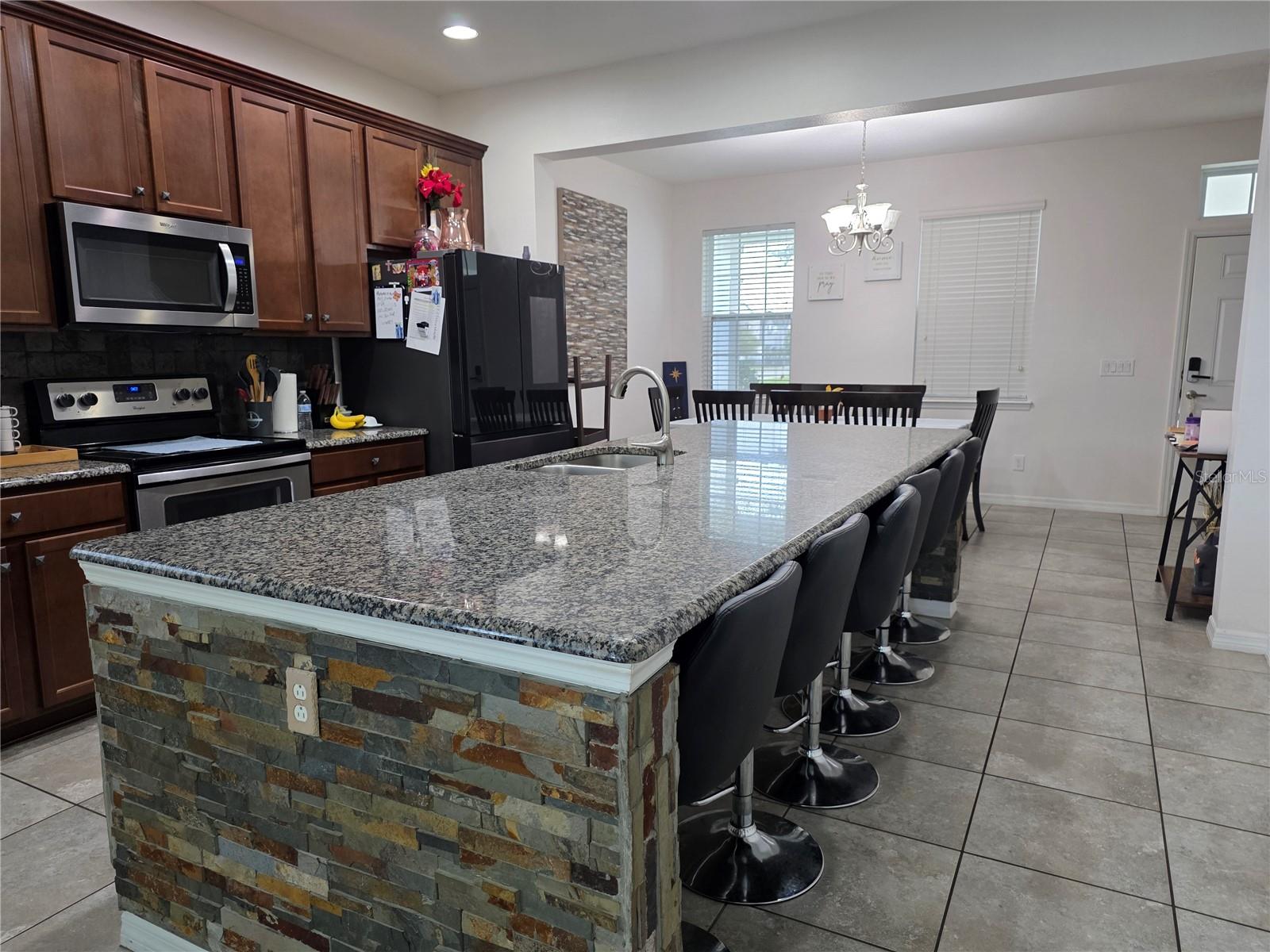 12749 Garridan Ave Property Photo 5