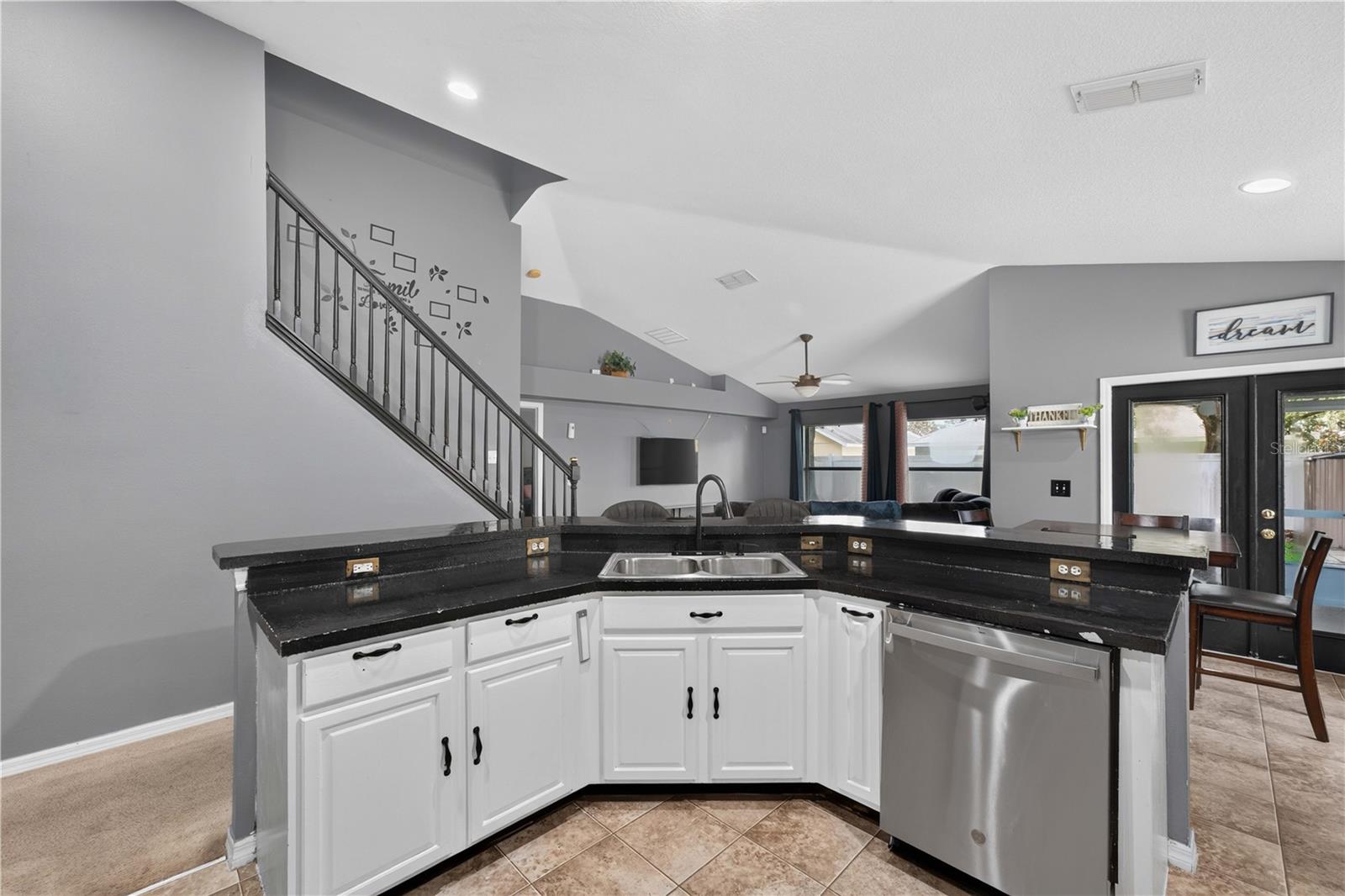 2020 Briarcliff Cir Property Photo 13