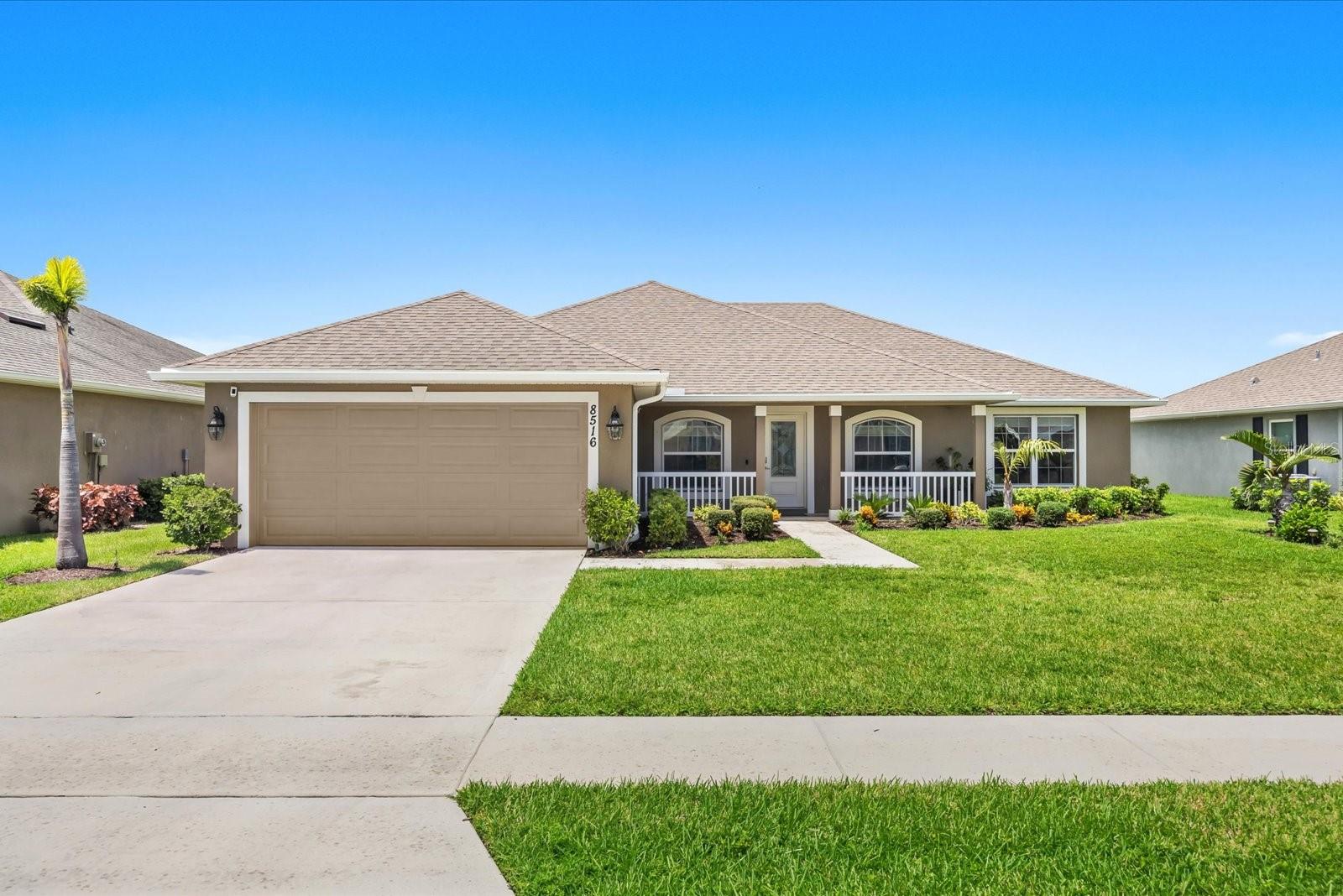 8516 Waterstone Blvd Property Photo 1