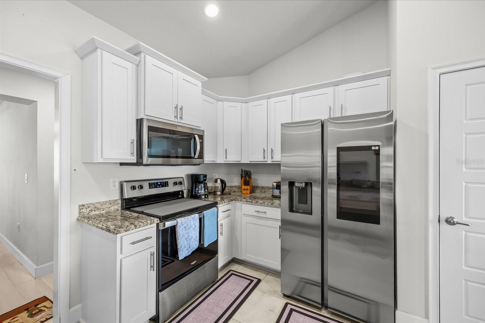 8516 Waterstone Blvd Property Photo 8