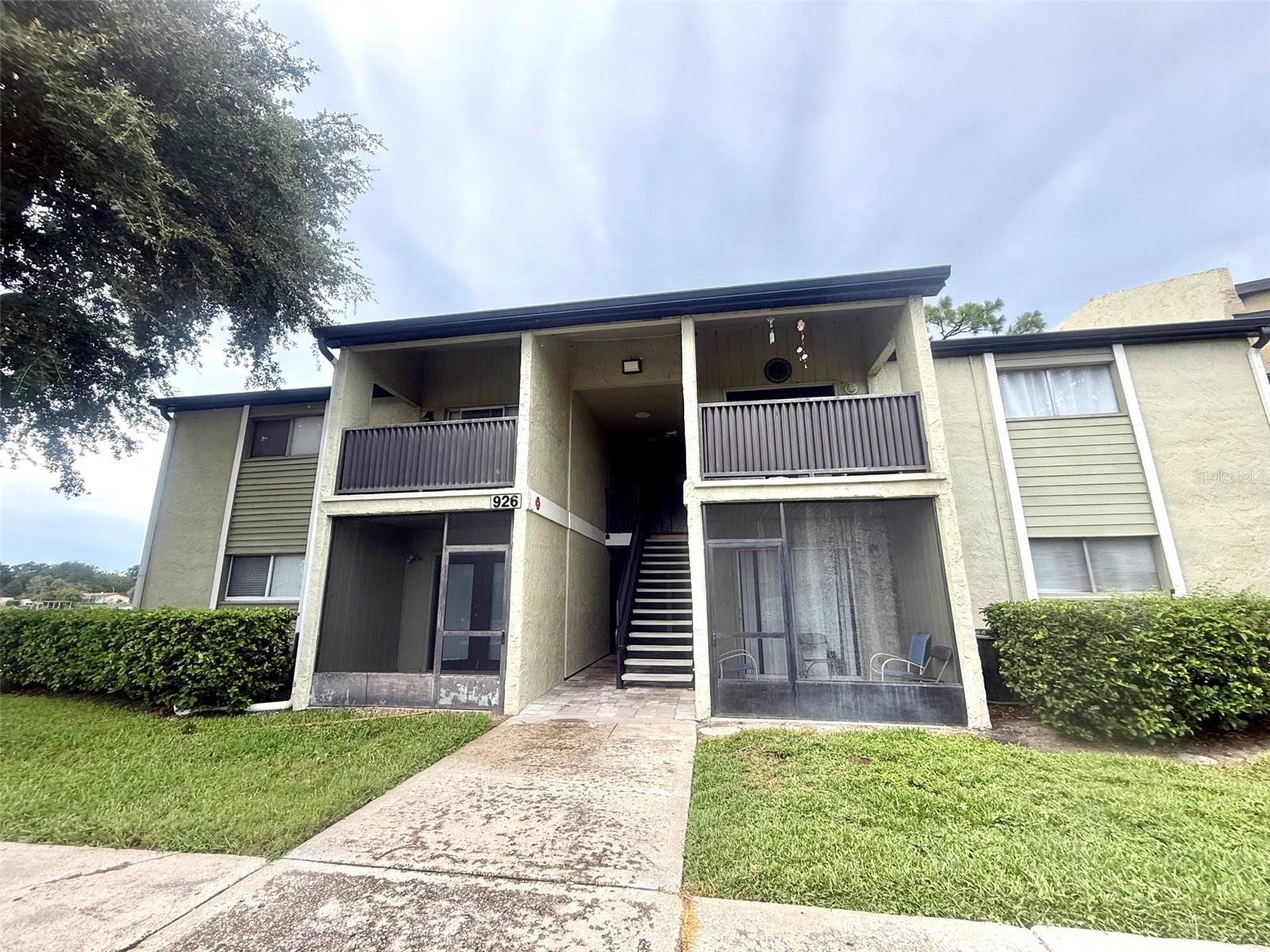 926 LAKE DESTINY RD #F Property Photo 1