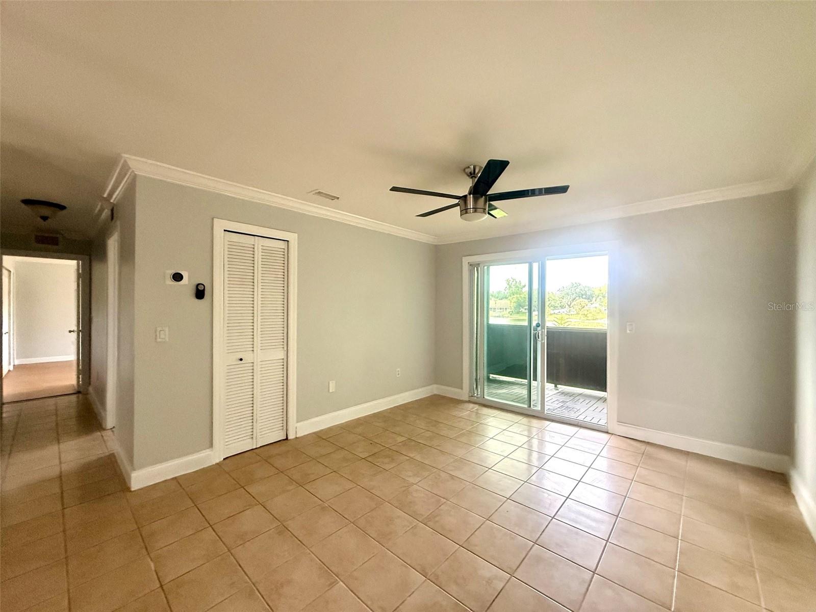 926 Lake Destiny Rd #f Property Photo 6