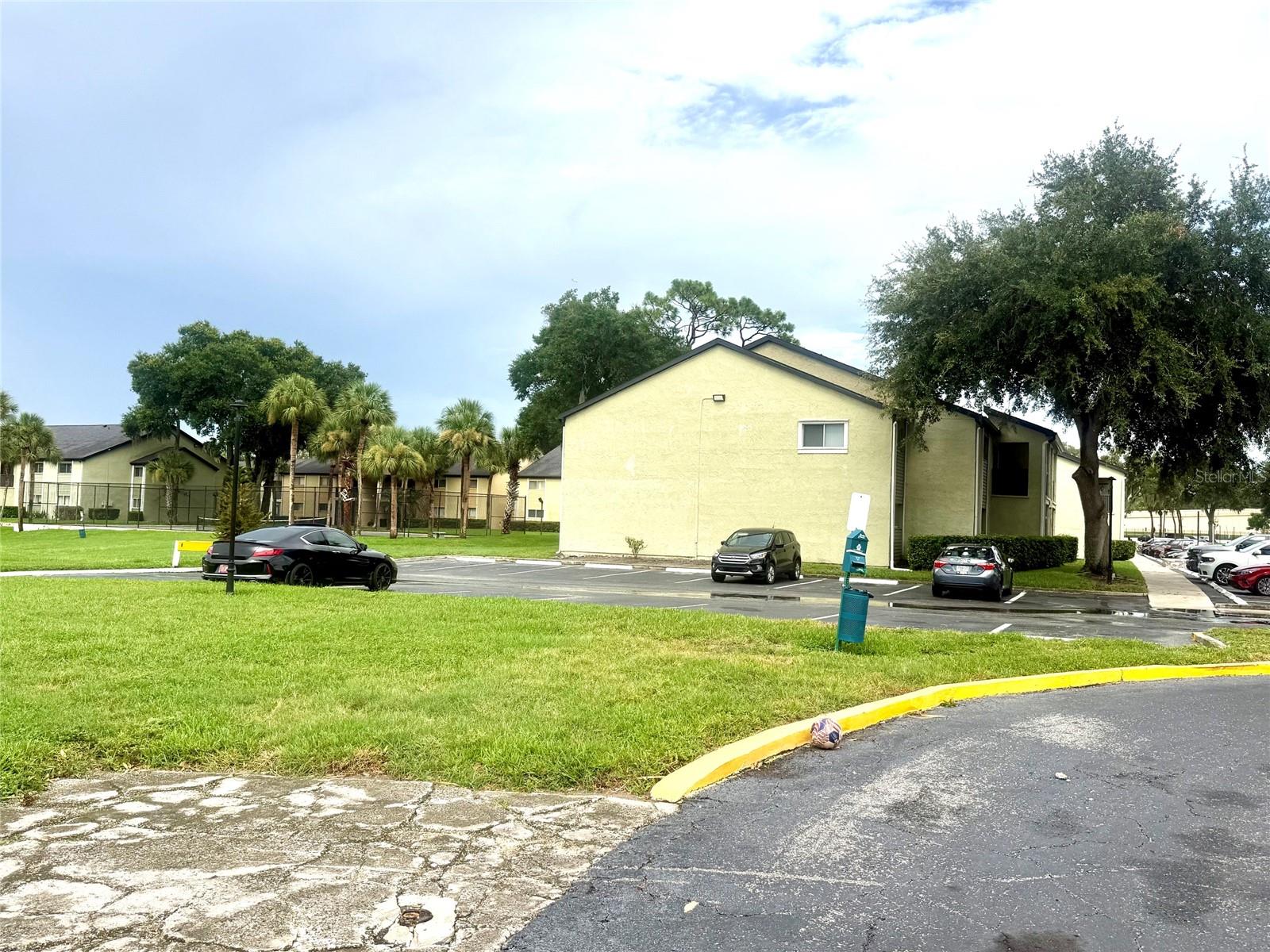 926 Lake Destiny Rd #f Property Photo 18