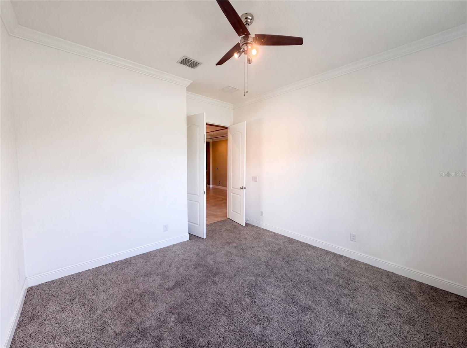 918 Blackthorn Dr Property Photo 7