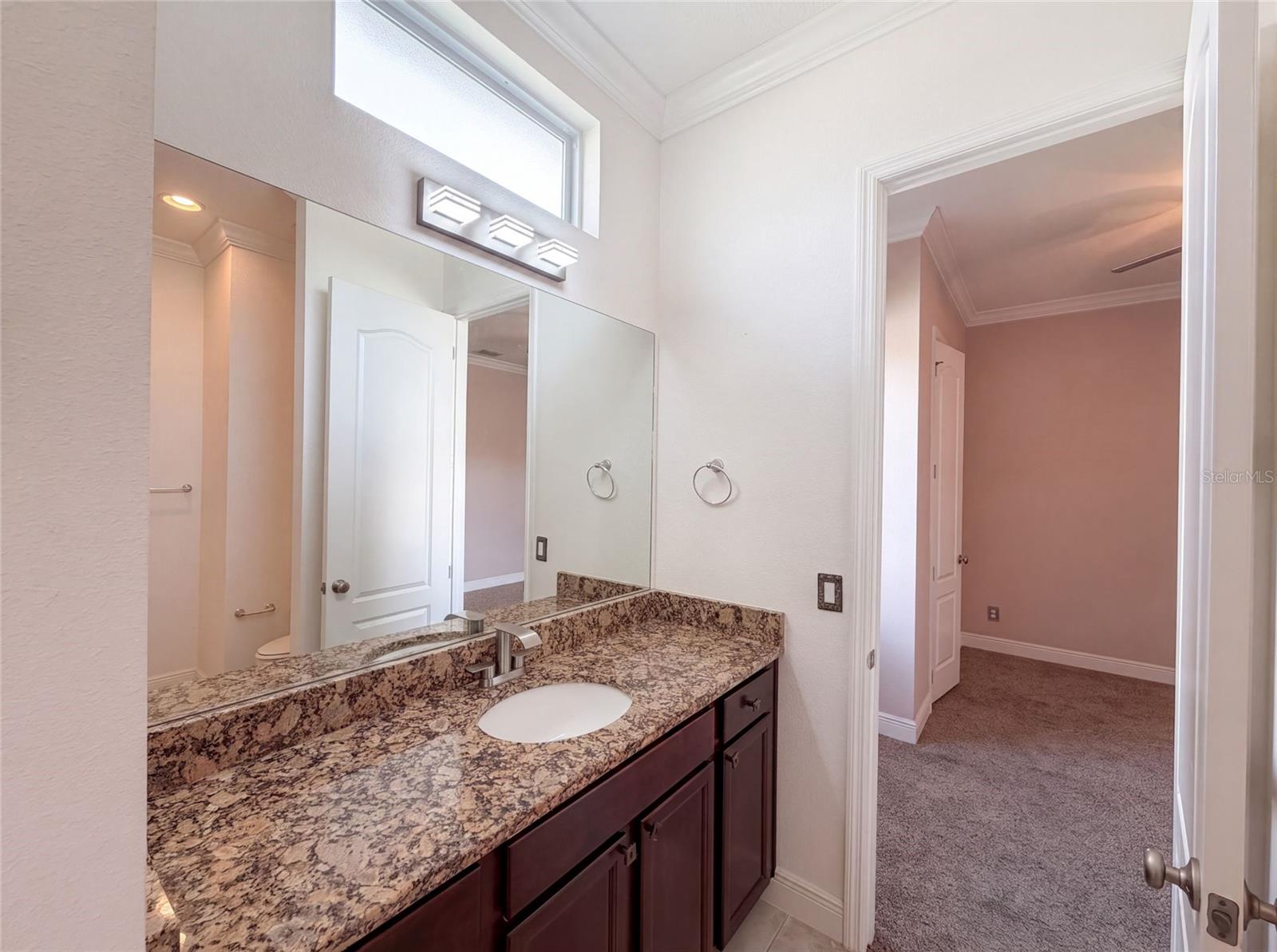 918 Blackthorn Dr Property Photo 20