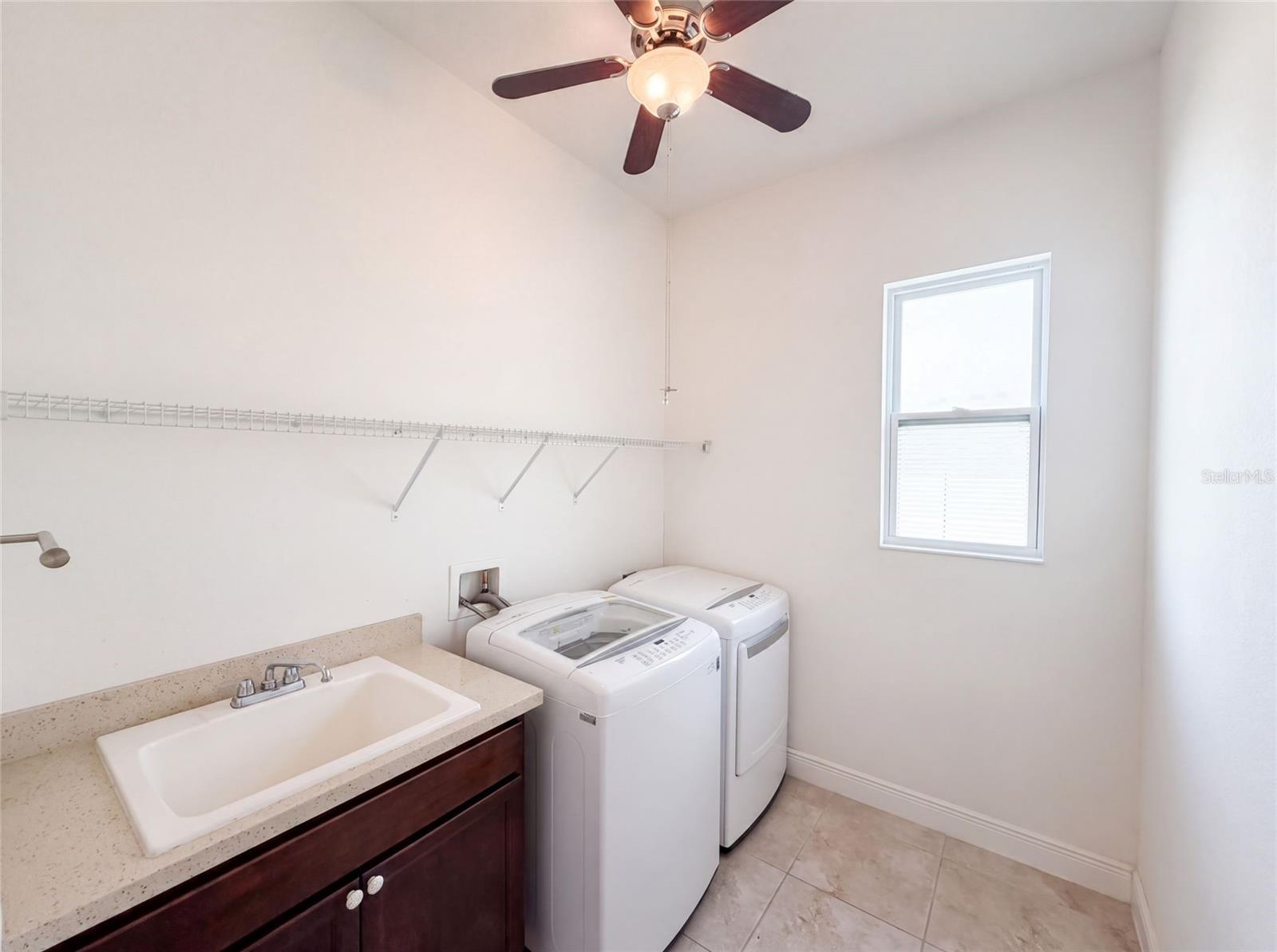 918 Blackthorn Dr Property Photo 22