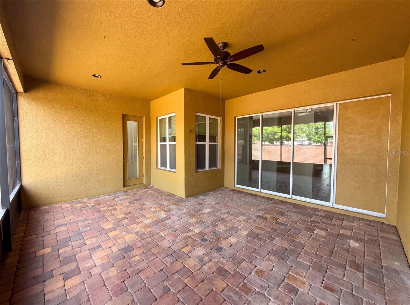 918 Blackthorn Dr Property Photo 26